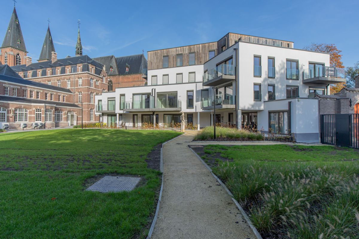 assistentie-appartement foto {{pictureIndex}}