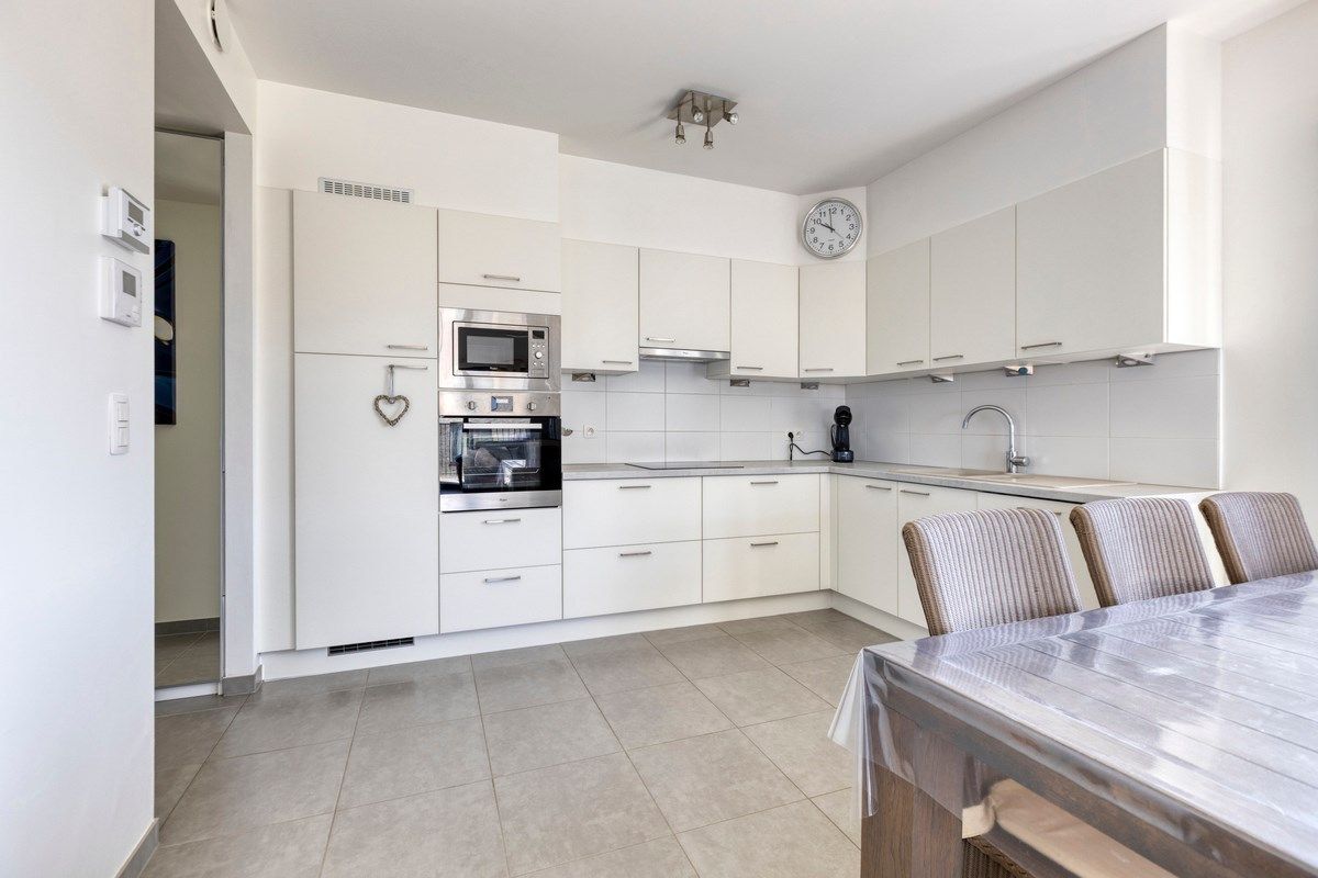 Instapklaar appartement, aangename omgeving randstad Tongeren foto 11