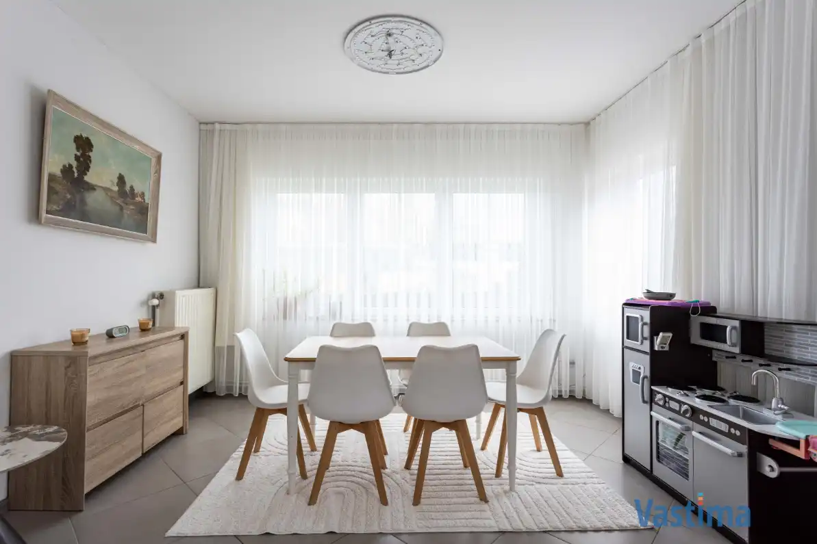 Rustige gelegen gezinswoning met tuin foto 5