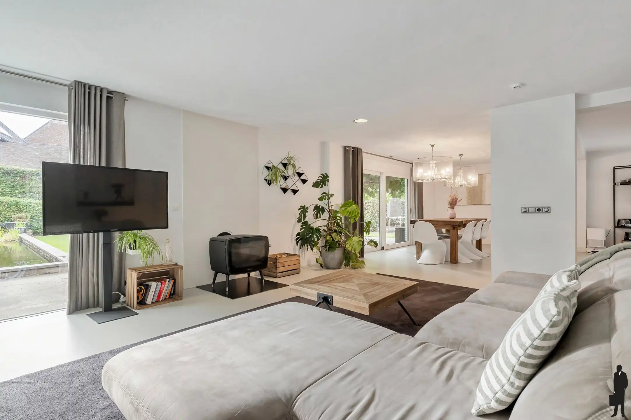 Moderne woning met 332m² bewoonbare oppervlakte foto 12
