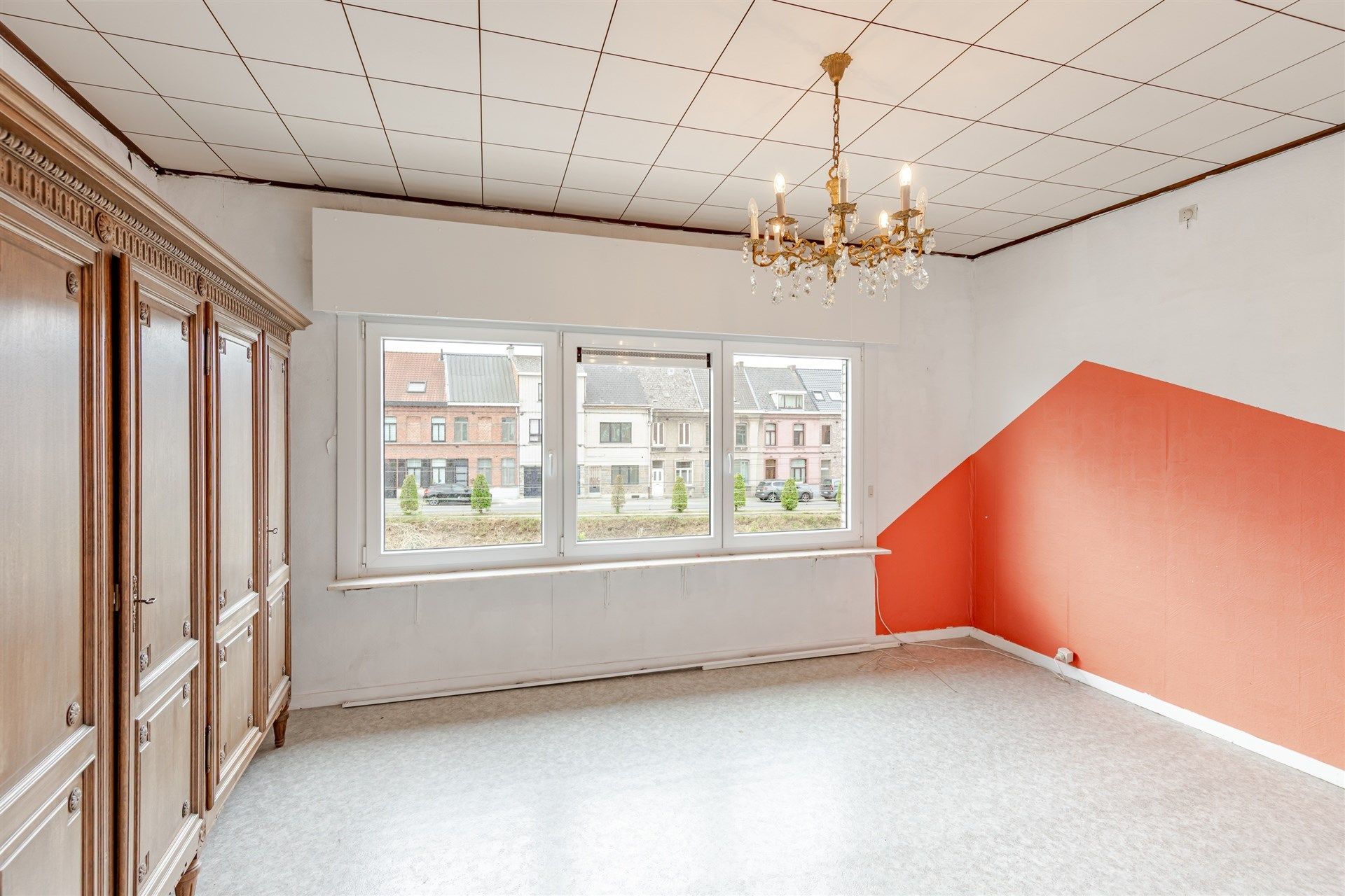 Te renoveren dubbelwoning met veel potentieel foto 15