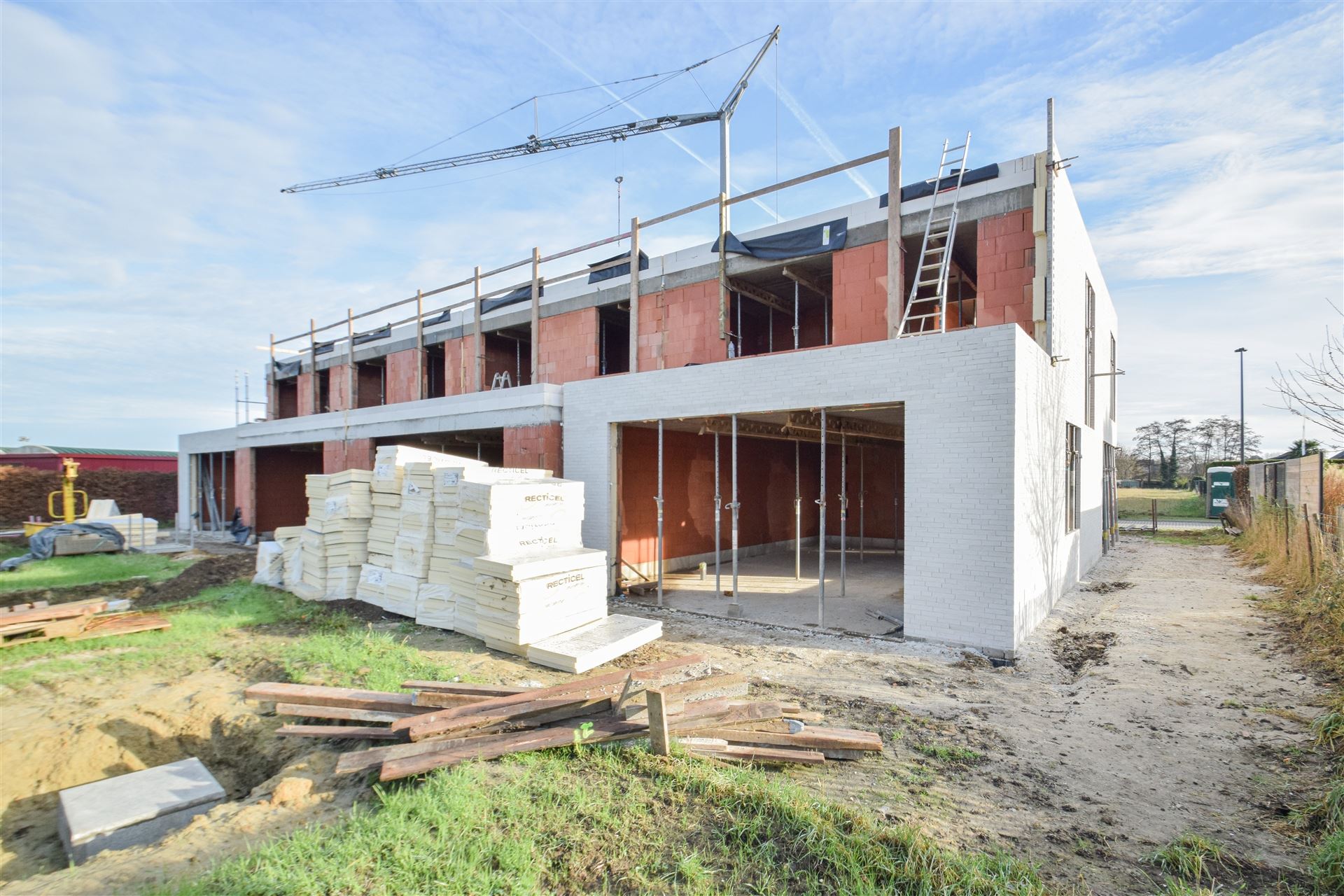 Halfopen nieuwbouw met mog. 4 slpk in een doodlopende straat foto 6