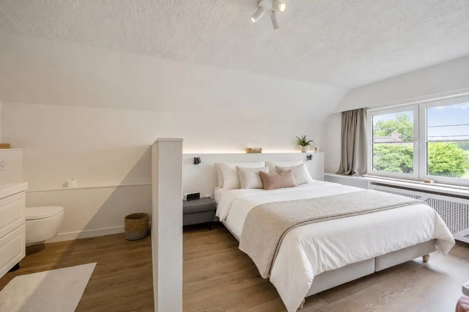 Charmante en bijzonder ruime open bebouwing met prachtige tuin en 4 slaapkamers in Sint-Truiden – Zepperen. foto 33