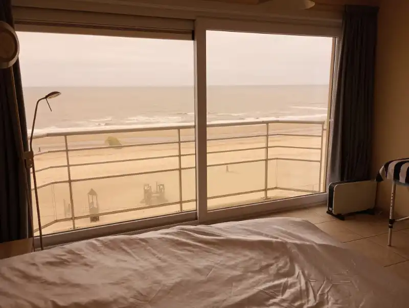 Prachtig hoekappartement met fenomenaal zeezicht foto 10