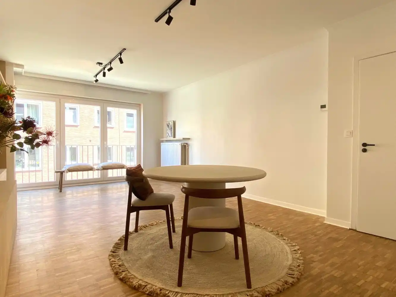 Instapklaar appartement met terras nabij het Zuidpark foto 2