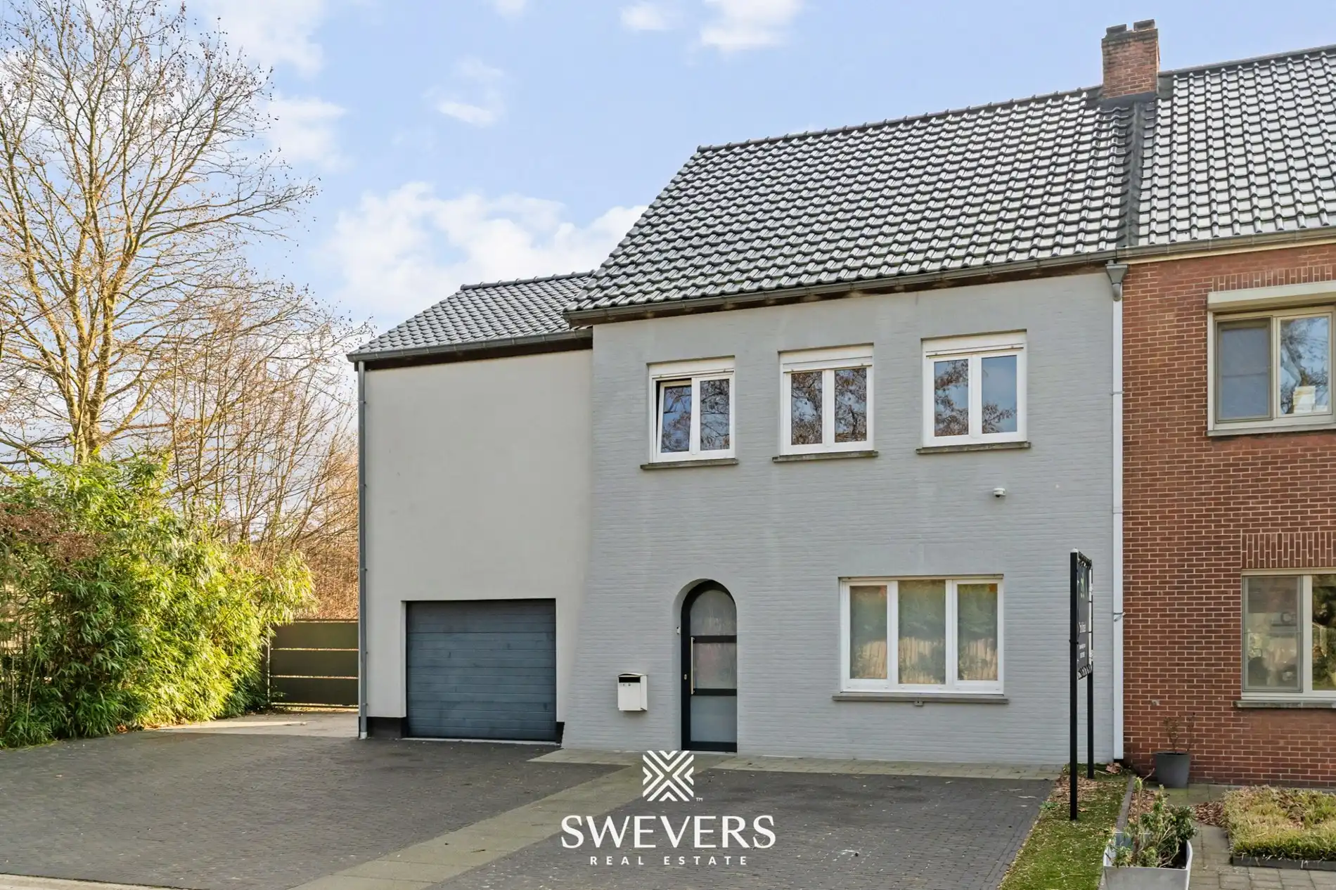 Ruime halfopen woning met zuidoostgerichte tuin en zwembad foto 35