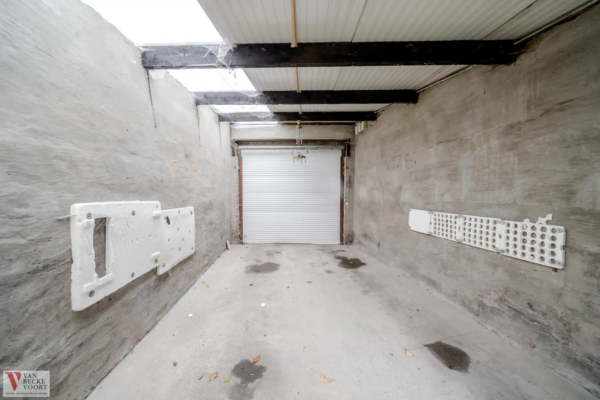 Handelshuis met atelier dynamische locatie Zarren foto 9