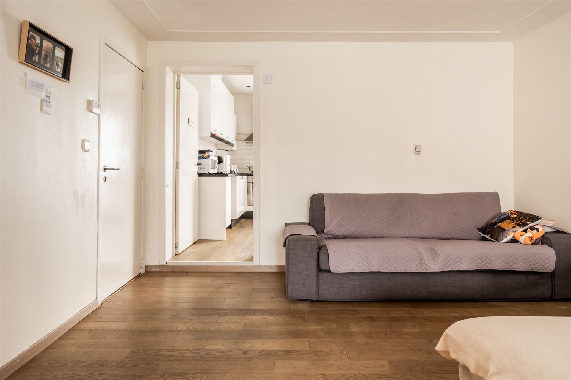 Duplex app met 3 slpks, terras en garage. foto {{pictureIndex}}