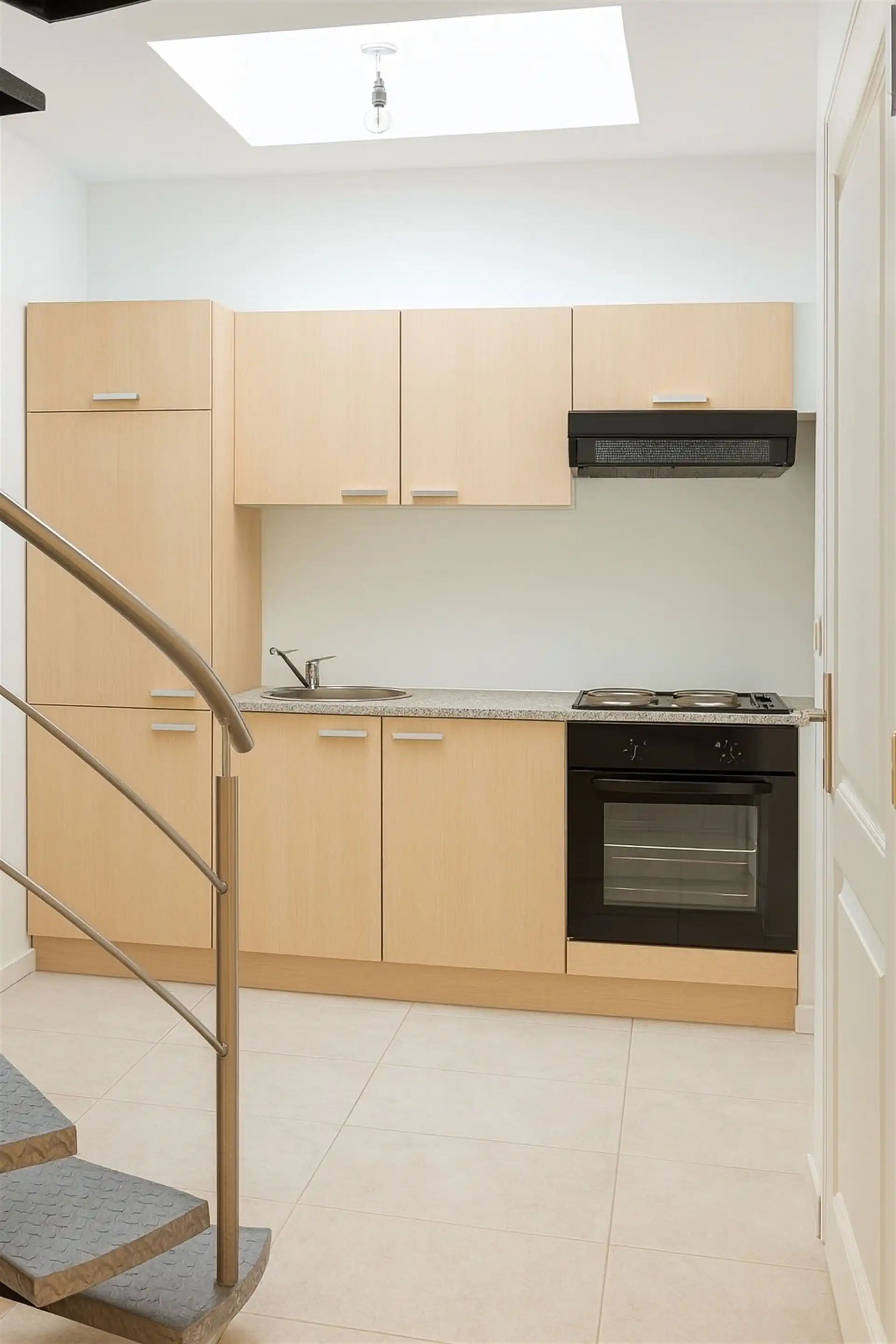 Gezellige stadswoning met 2 slpks en buitenruimte! foto 7