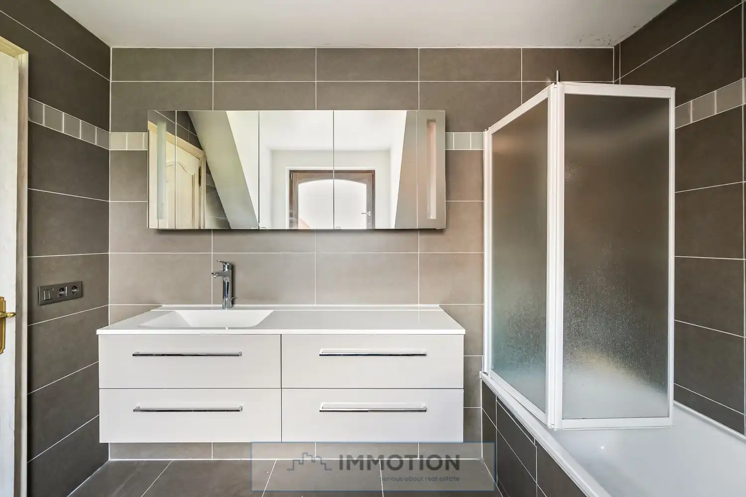 Niké's Hof - Paardenstoeterij met landelijke villa op 3,4 ha foto 16