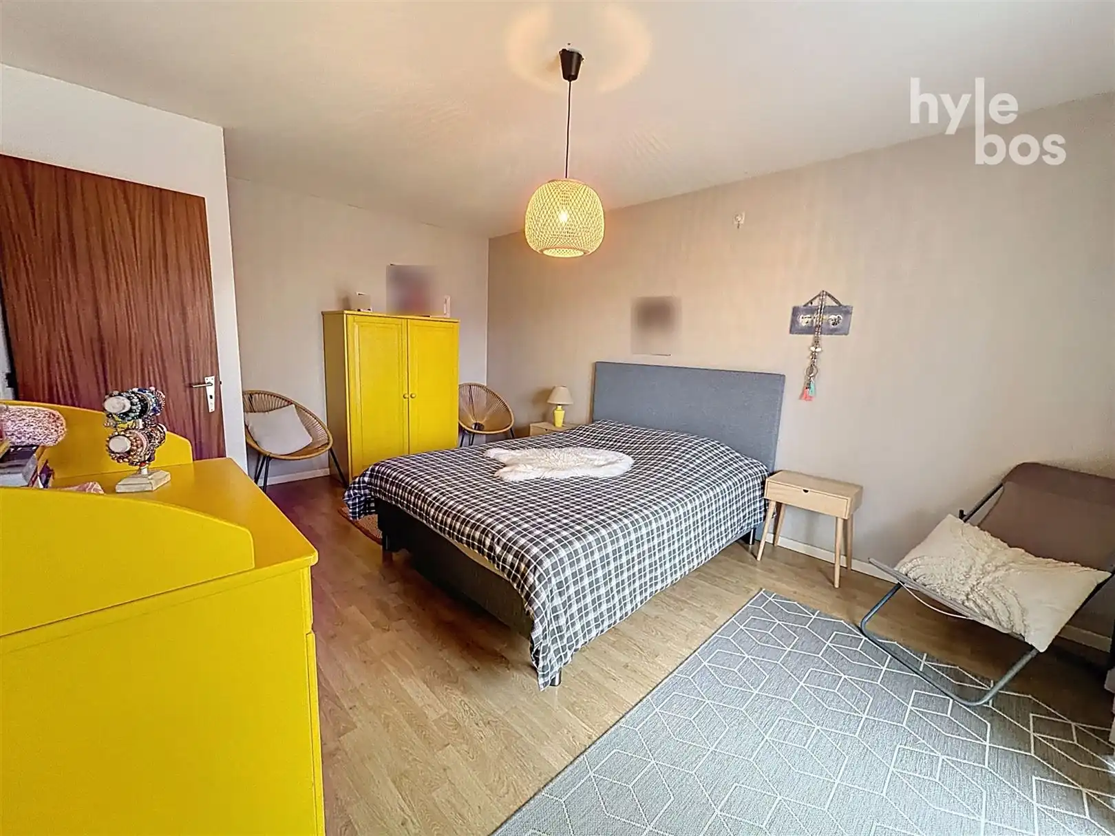 Goed gelegen appartement met 1 slaapkamer en kinderkamer/bureel foto 6