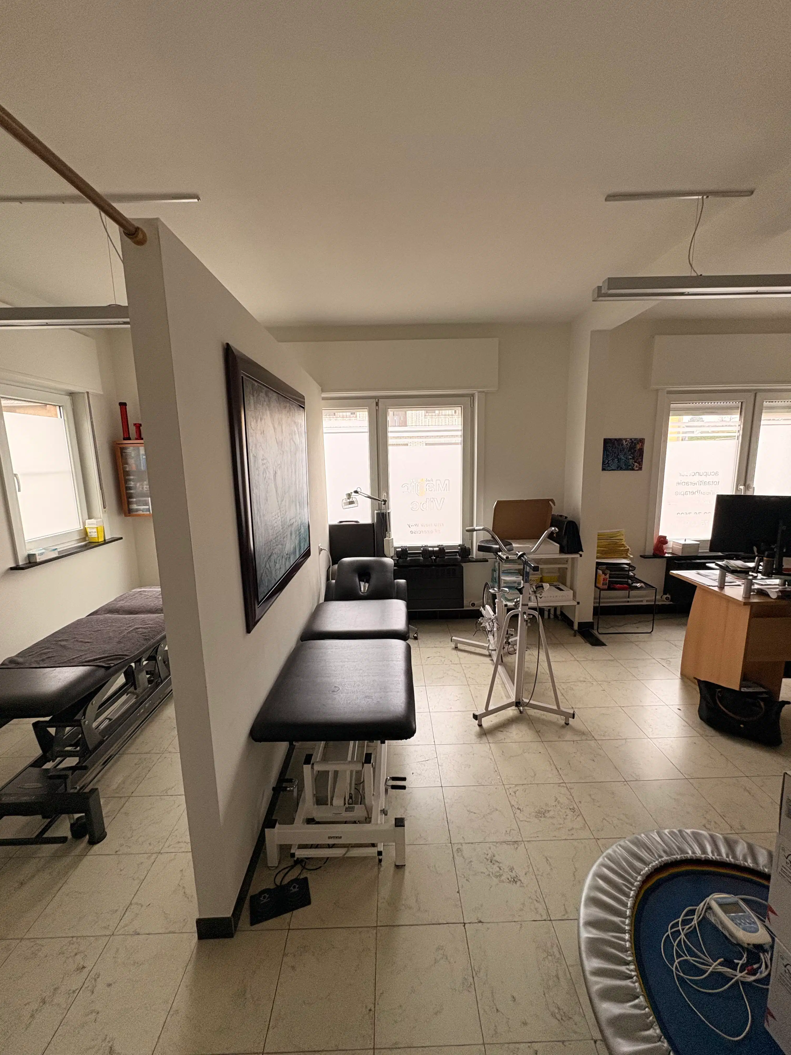 Gelijkvloerse praktijkruimte met potentieel tot éénslaapkamerappartement en privé autostaanplaats foto 15