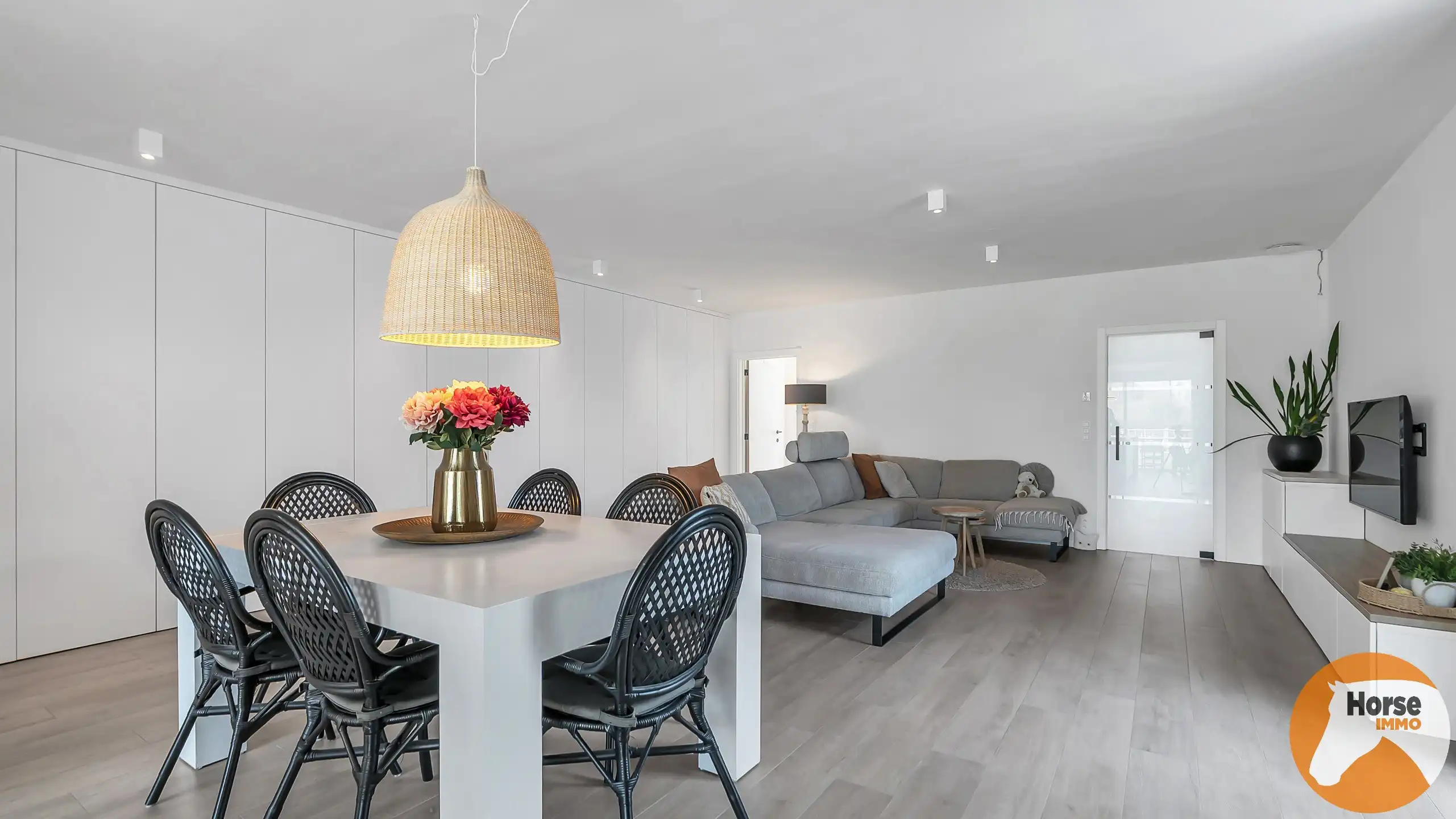 LAAKDAL-Moderne BEN-woning met paardenfaciliteit op 24,5are foto 13