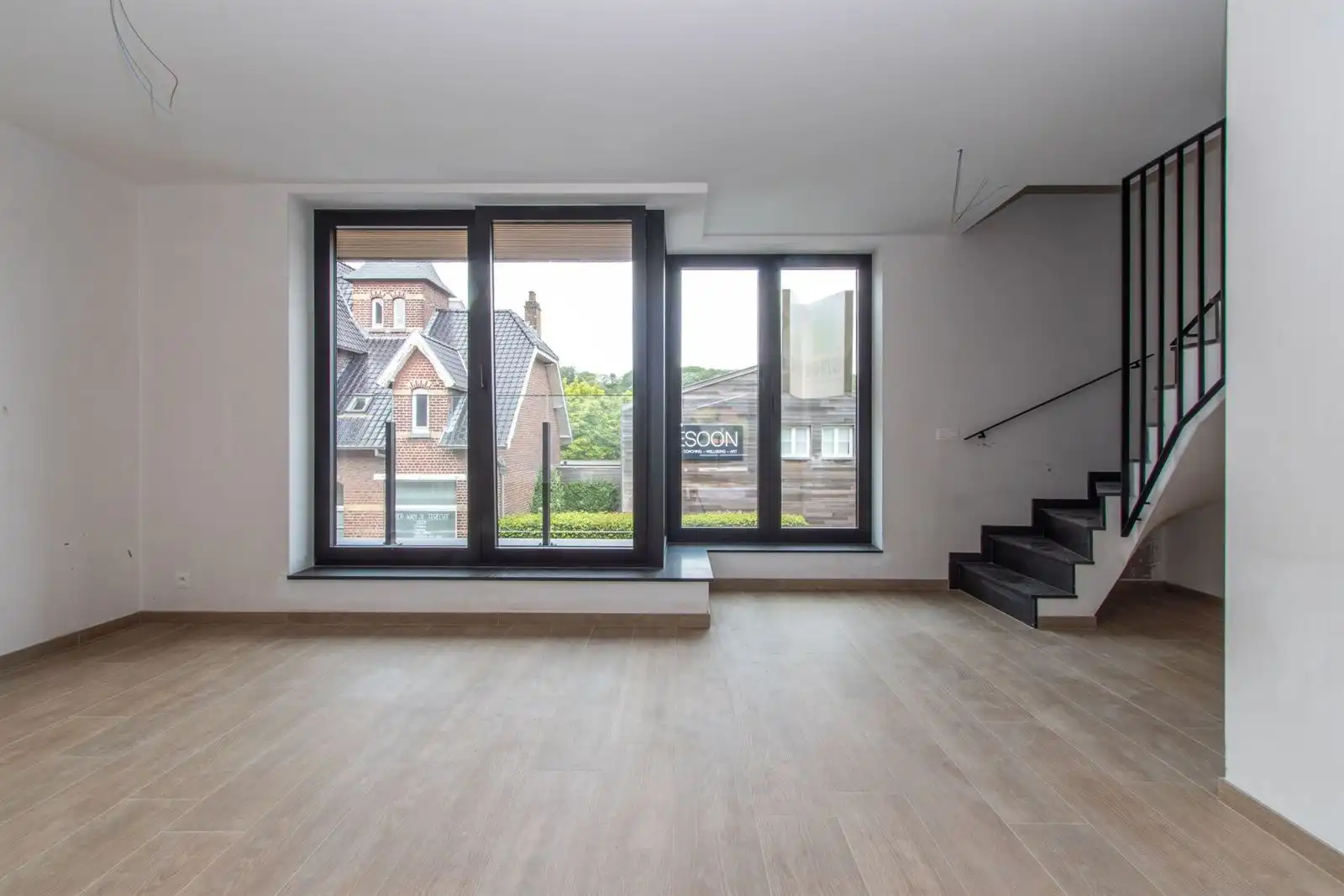 BEZOEKMOMENT  NU ZATERDAG  23/5 tsn 9u en 11 -- 3-slaapkamer appartement van 139m² met terras van 10 m² foto 2