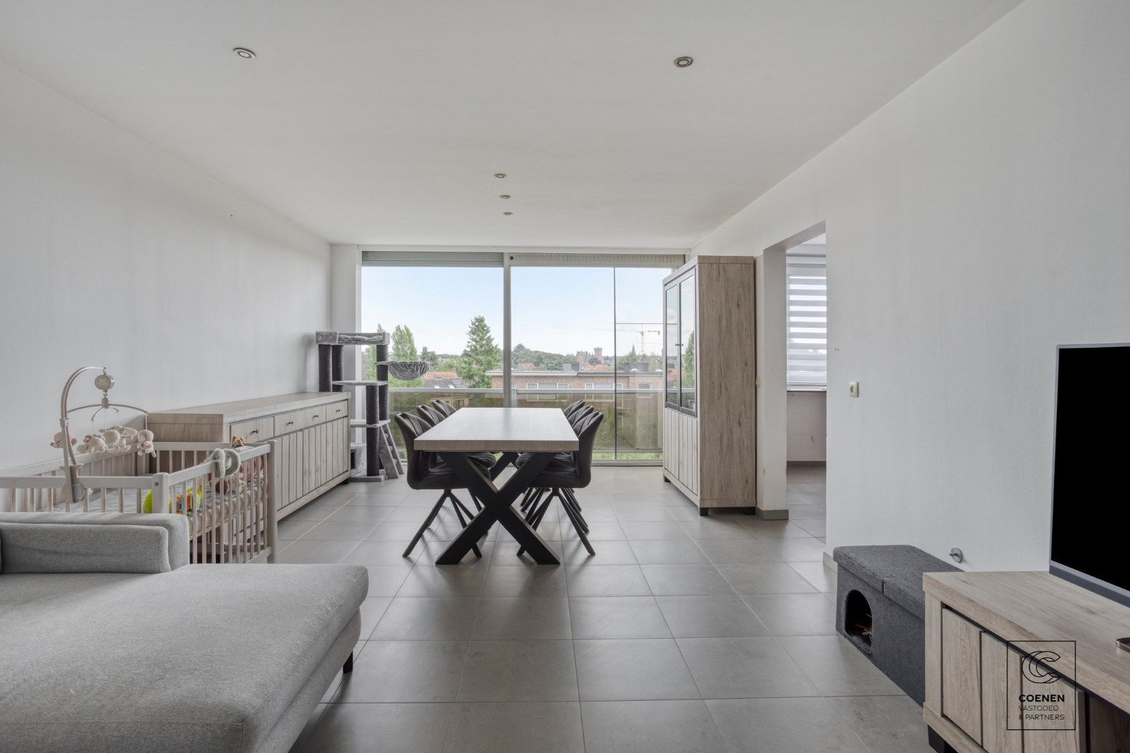 Instapklaar appartement met 2 slpk's nabij het centrum van Schoten foto 4