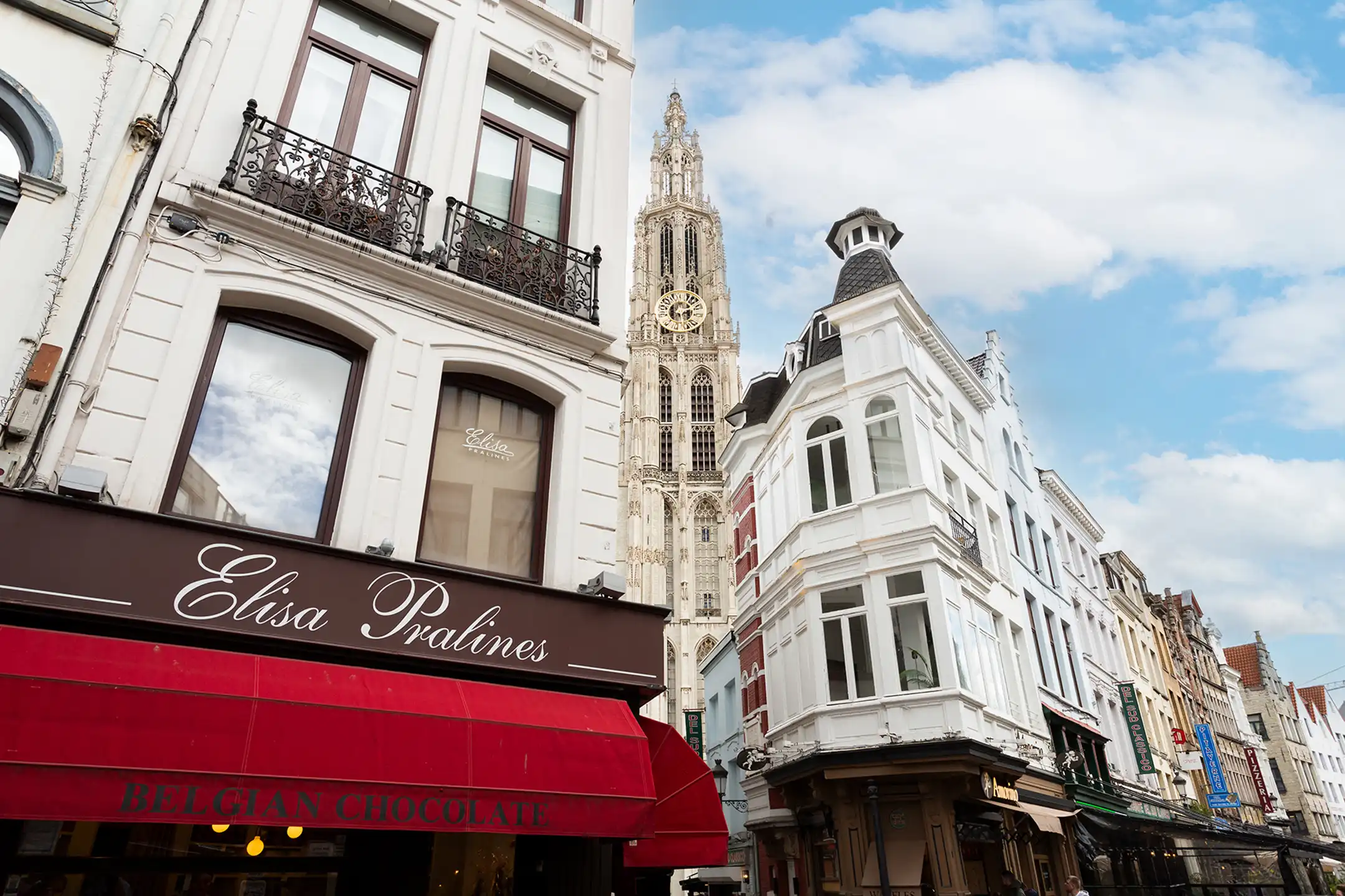 Wonen in hartje Antwerpen met 2 slaapkamers foto 12