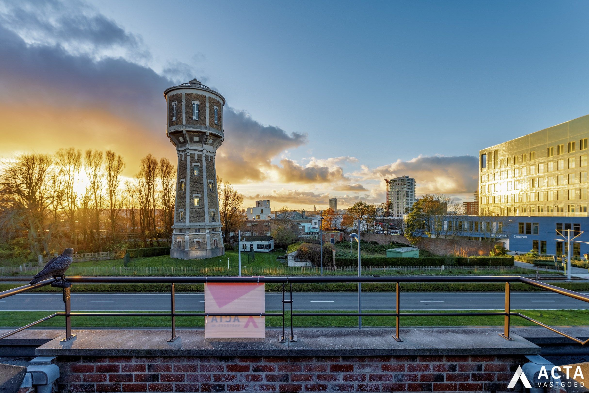 Instapklaar dakappartement met zonnig terras! foto 13