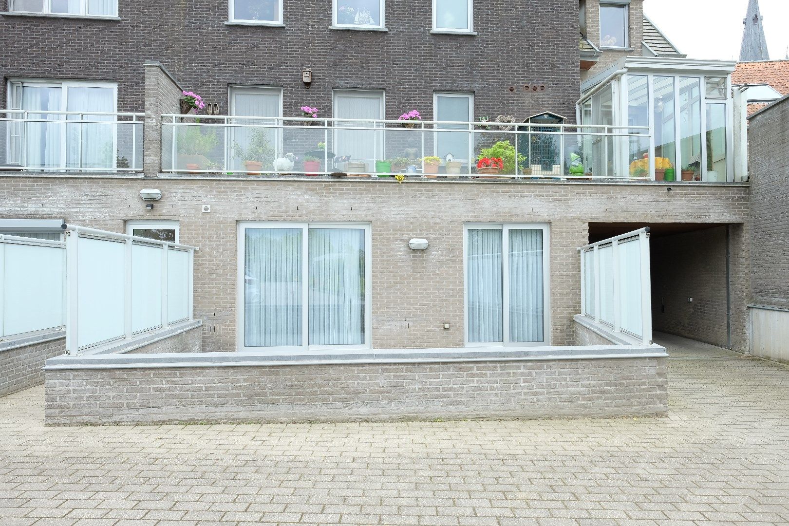 Gelijkvloers appartement op marktplein Gits foto 4