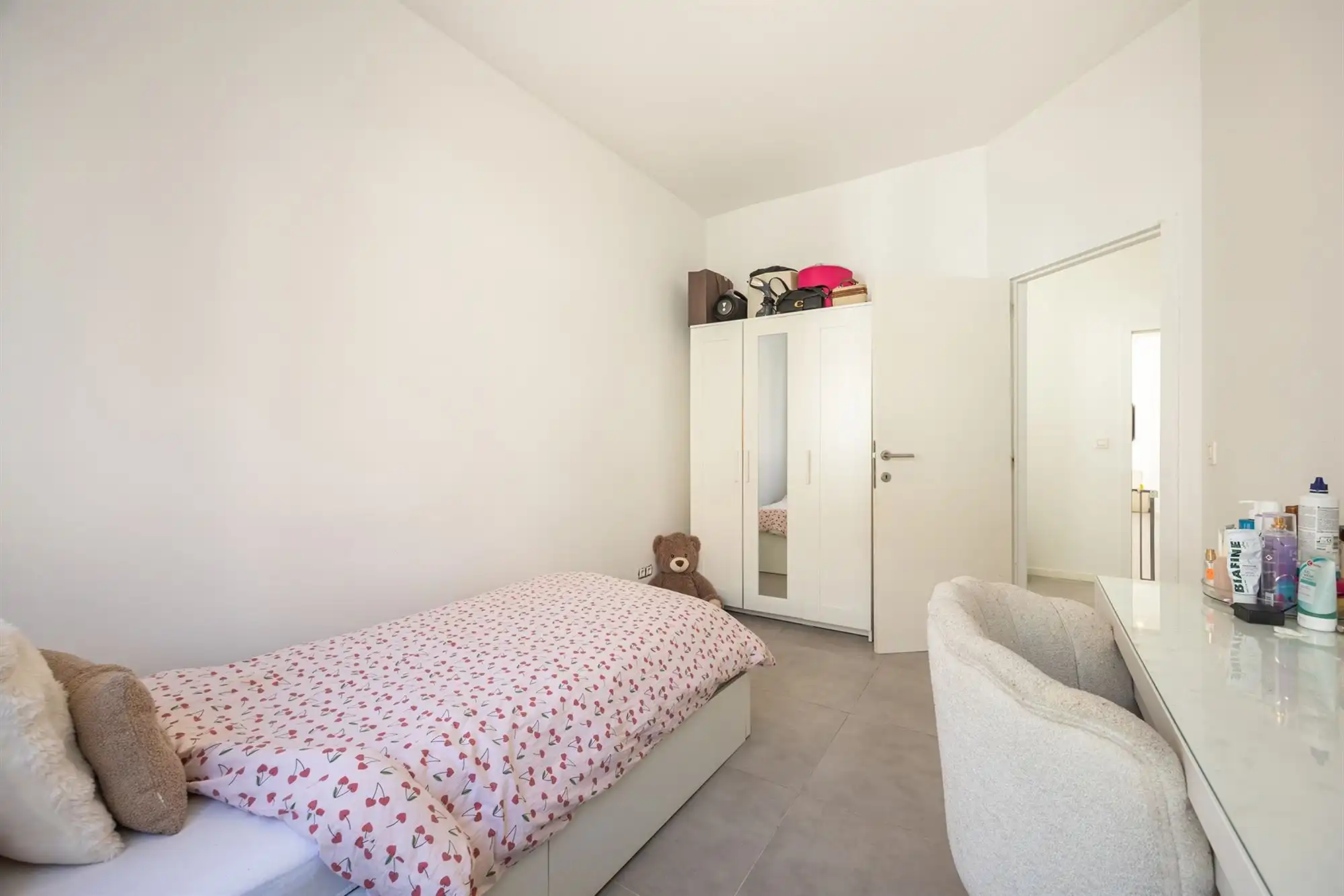 Instapklaar eengezinswoning met 3 slaapkamers en tuin foto 14