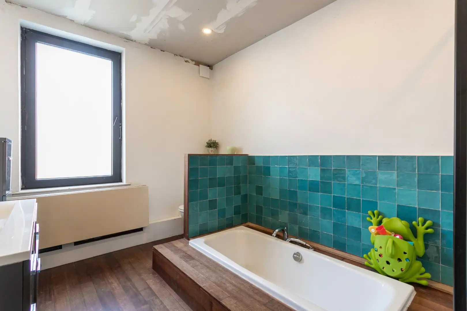 Instapklare woning met 4 slaapkamers en tuin te Huizingen foto 20