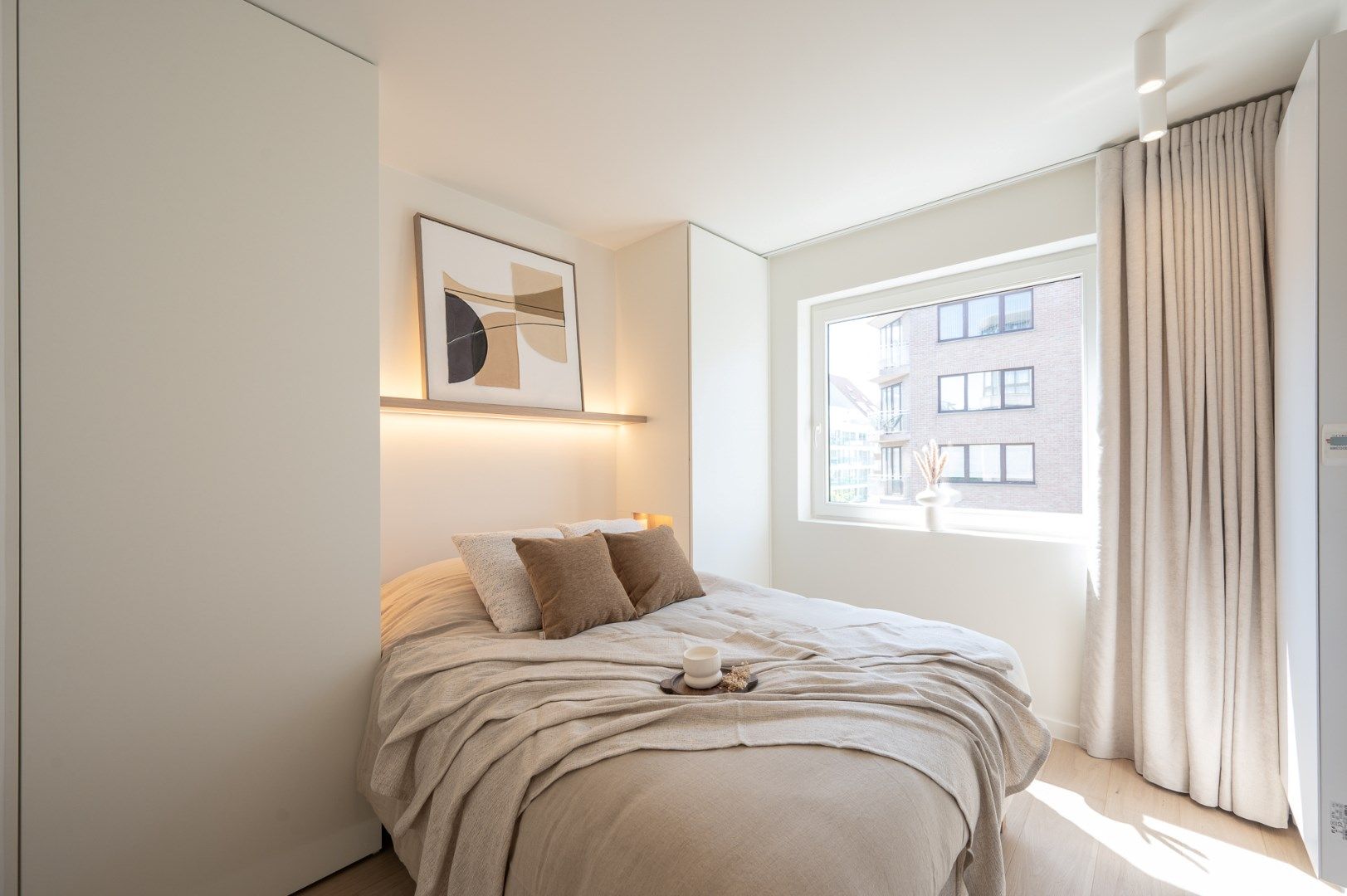 Prachtig gerenoveerd hoekappartement in centrum Knokke vlakbij de Zeedijk en het Van Bunnenplein  foto 20