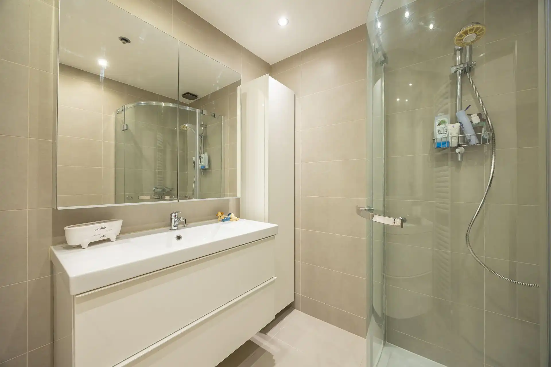 Ruim appartement met 2 terrassen in Wilrijk! foto 17