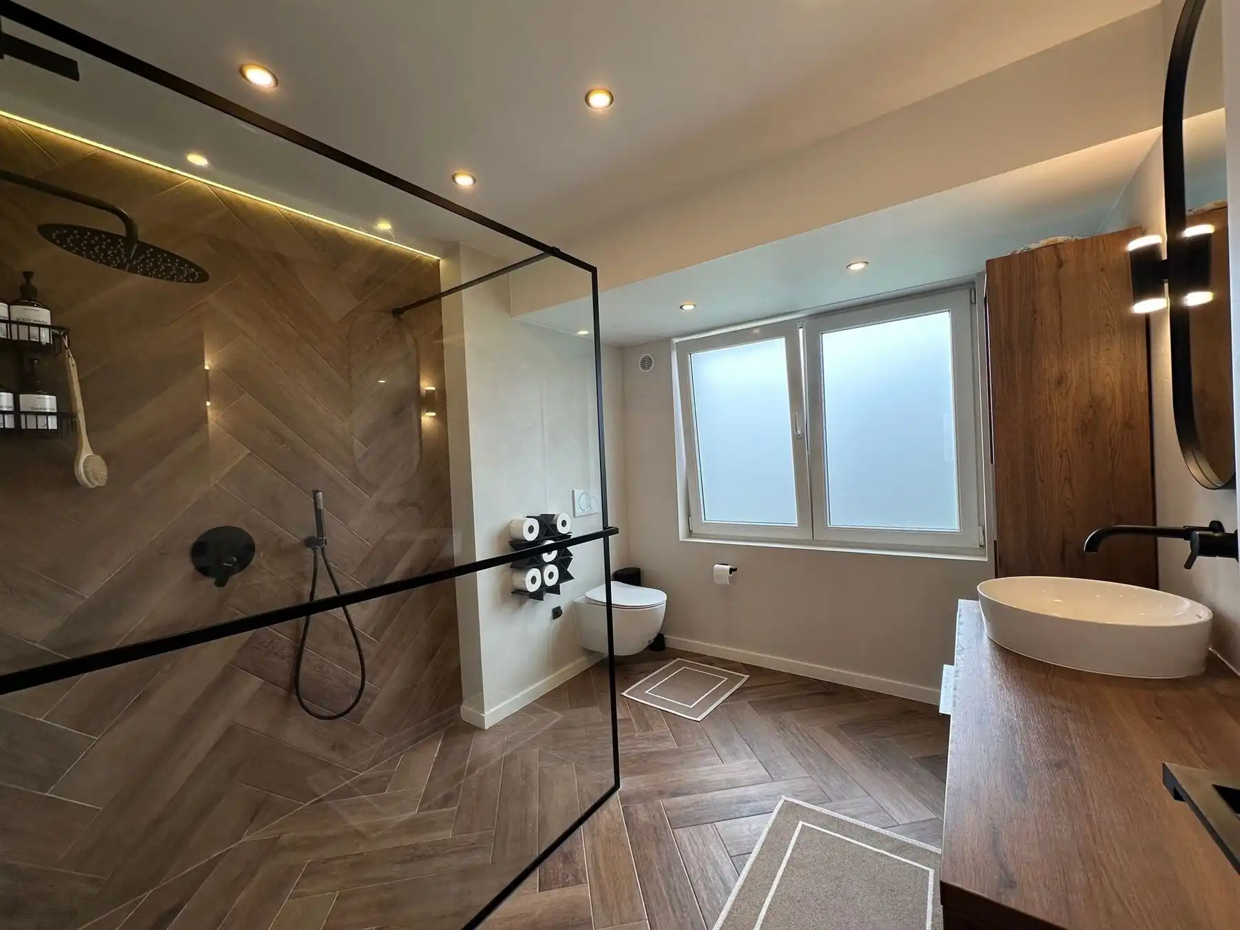 INSTAPKALRE 3 GEVEL WONING MET GARAGE foto 16