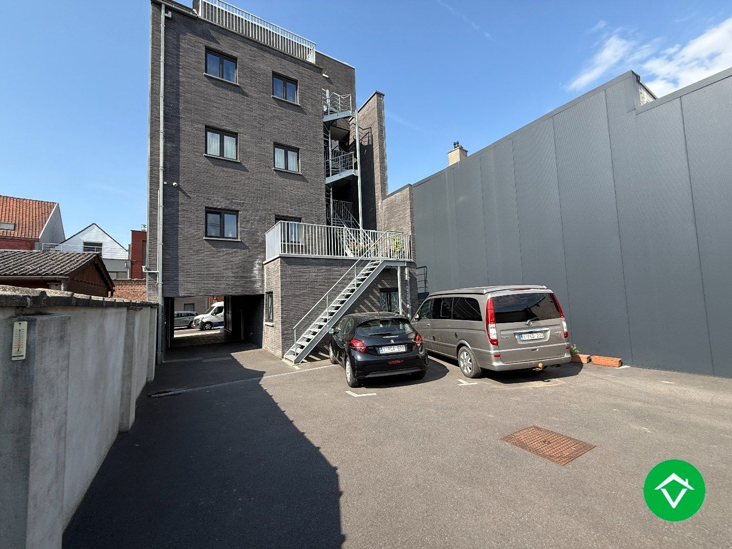Appartement met twee slaapkamers, garage en twee terrassen te Roeselare foto 22