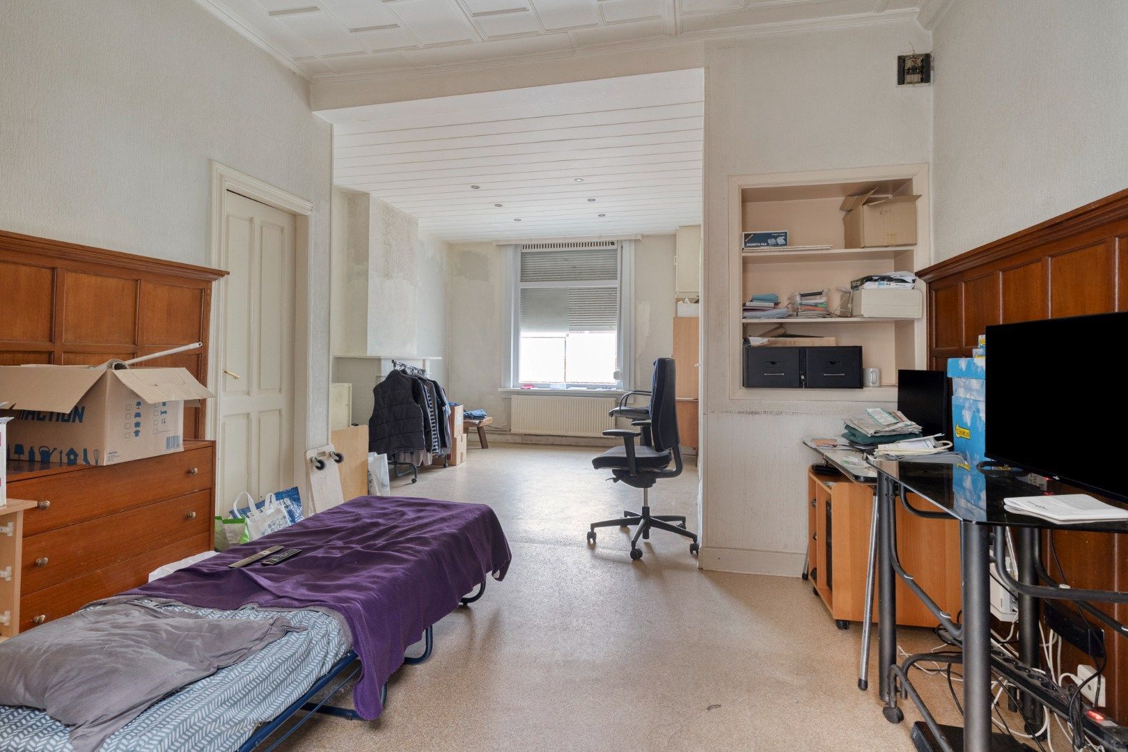 Op te knappen woning in het centrum van Mol met parkeerplaats !  foto 4