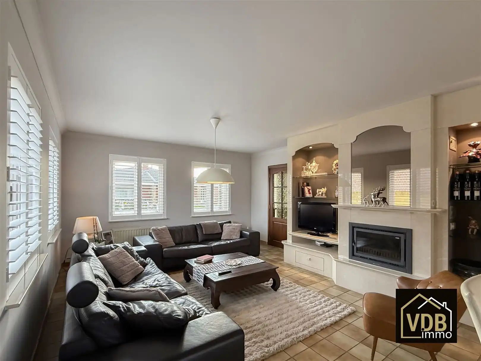 Instapklare halfopen bebouwing met 3 slaapkamers foto 36