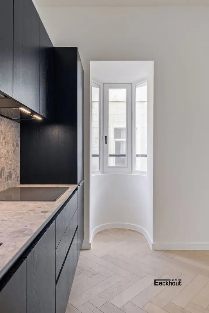 Luxe-appartement met 2 slaapkamers in het centrum van Oostende! foto {{pictureIndex}}