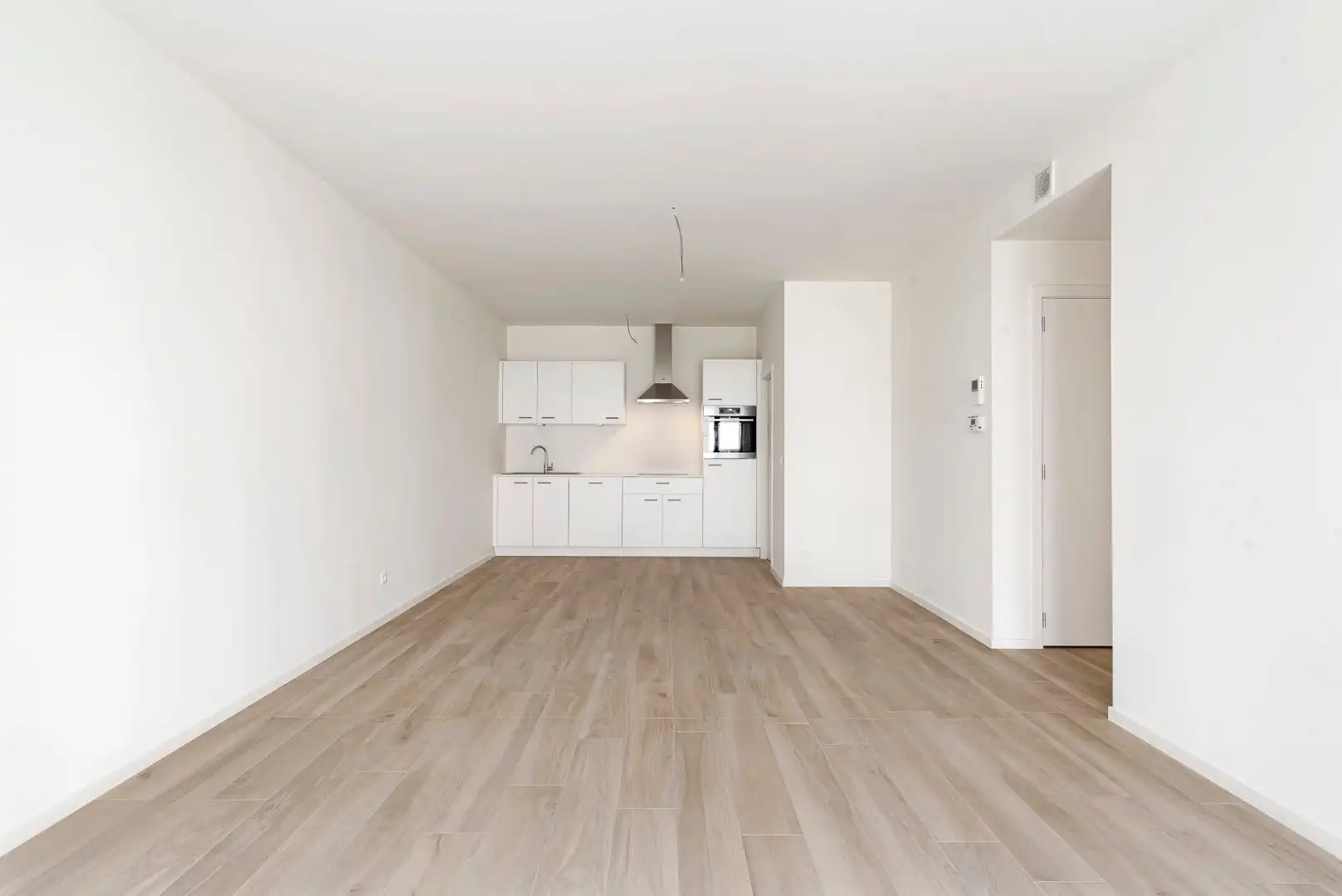 één slaapkamer appartement aan de Troonplaats! foto 3