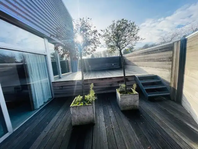 Sint- Andries, Exclusieve LOFT 150m2   met groot ZONNETERRAS 80 m² met alle privacy, 1 slaapkamer. foto 10