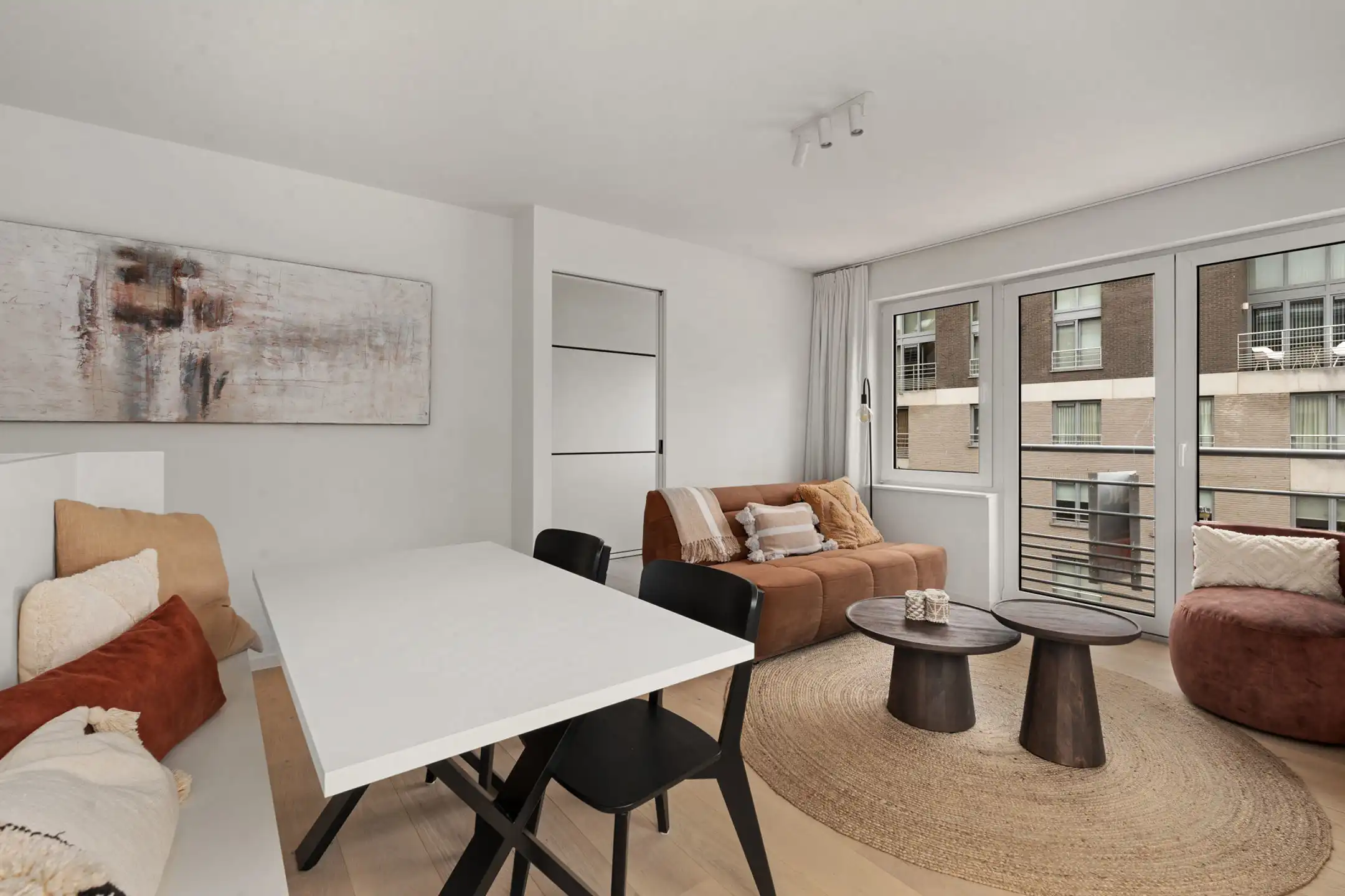 Prachtig gerenoveerd app met 2 slaapkamer centraal gelegen. foto 5
