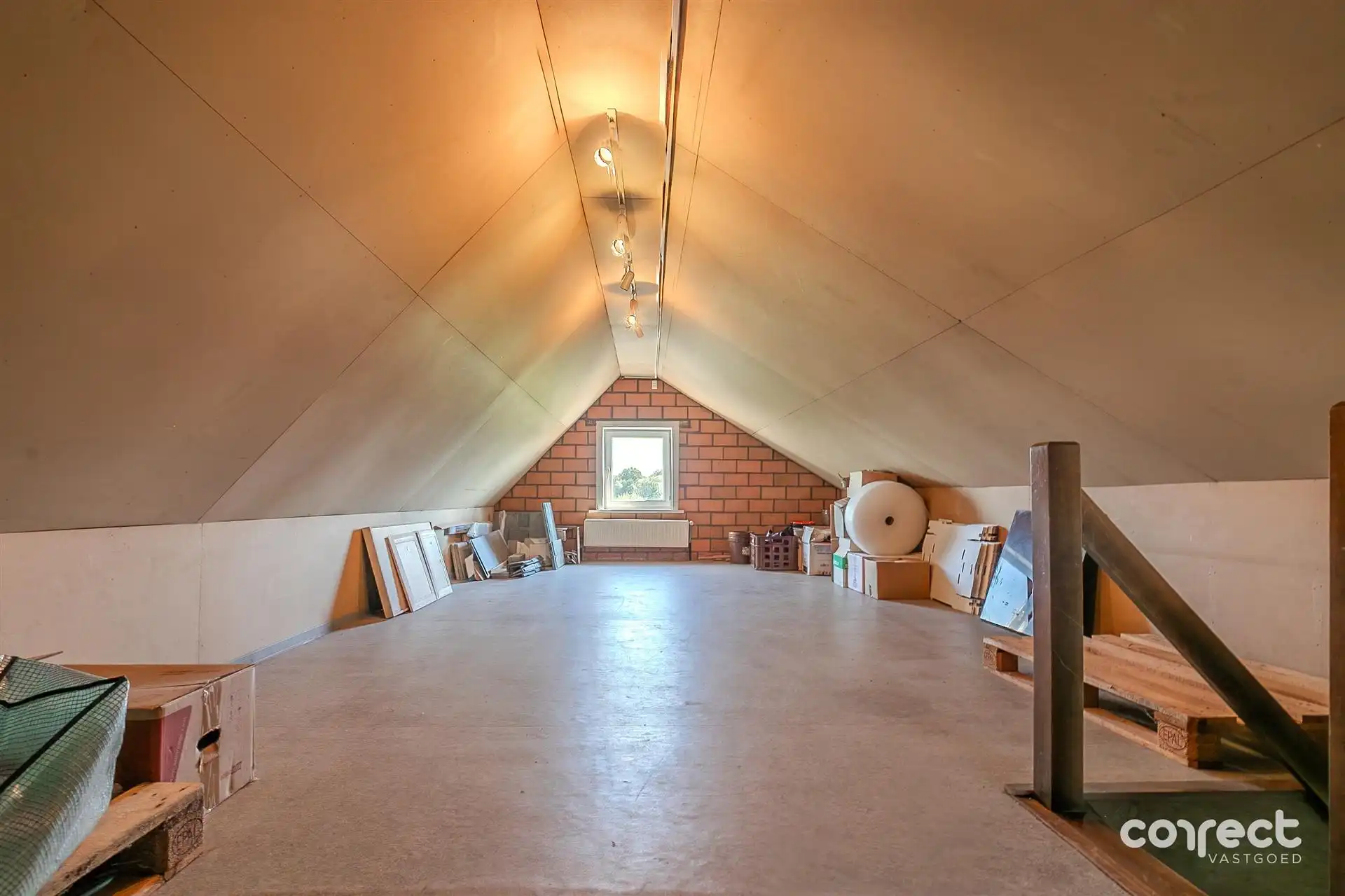 Polyvalente woning met 4 slaapkamers en atelier foto 18