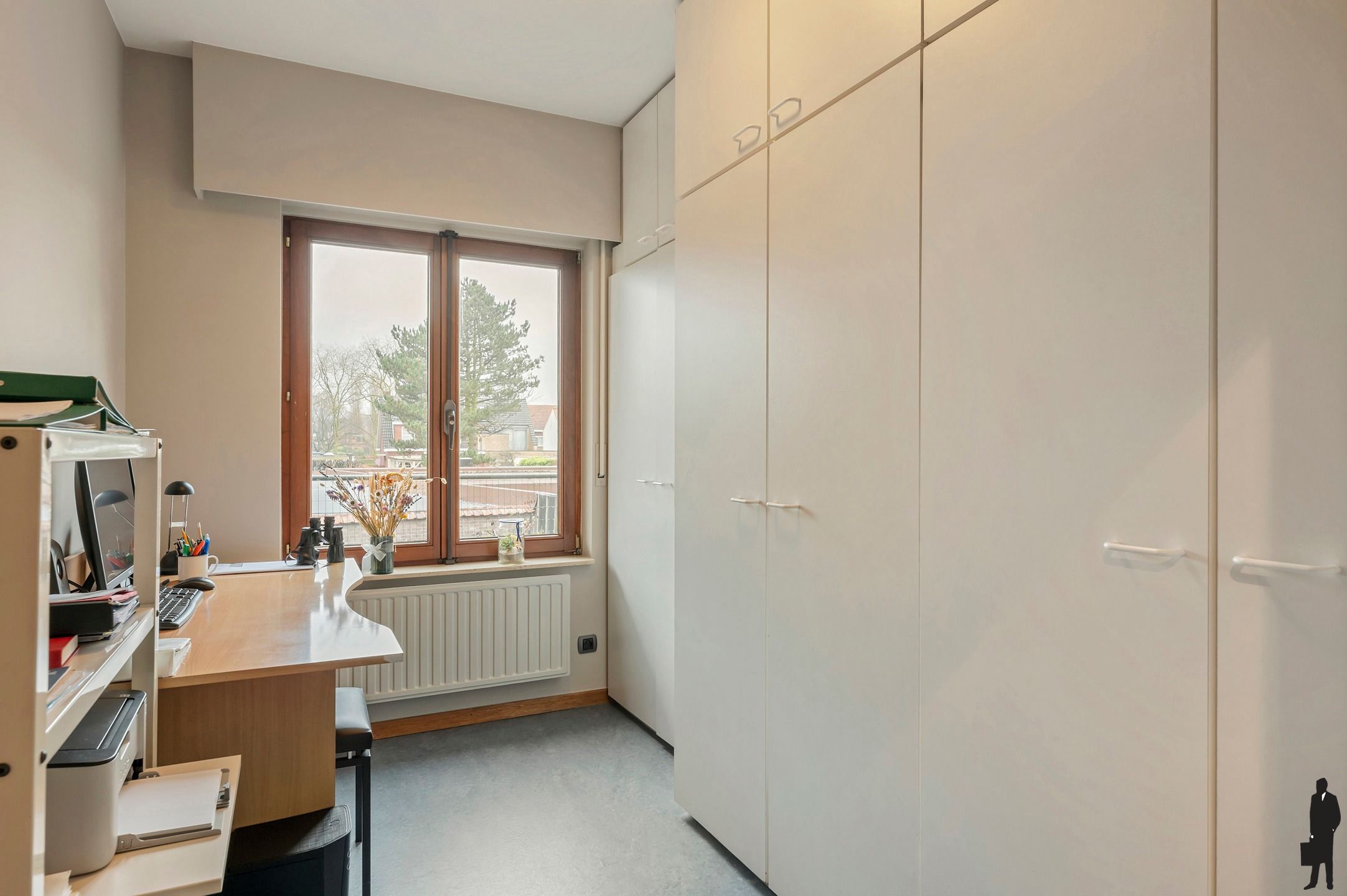 Centraal gelegen ruim dubbel appartement met 4 slaapkamers, 2 badkamers! foto 14