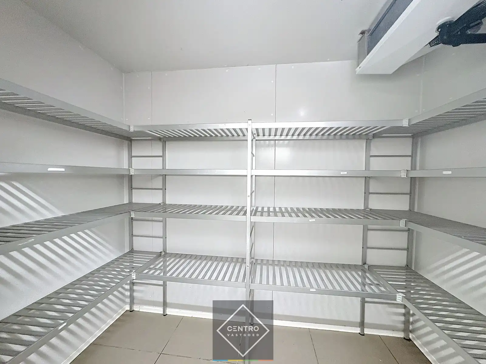 Uniek & exclusief aanbod: instapklaar (zo goed als nieuw) HORECAPAND (restaurant/brasserie), inclusief de VOLLEDIGE inboedel TE KOOP op de zeedijk te Zeebrugge! foto 22