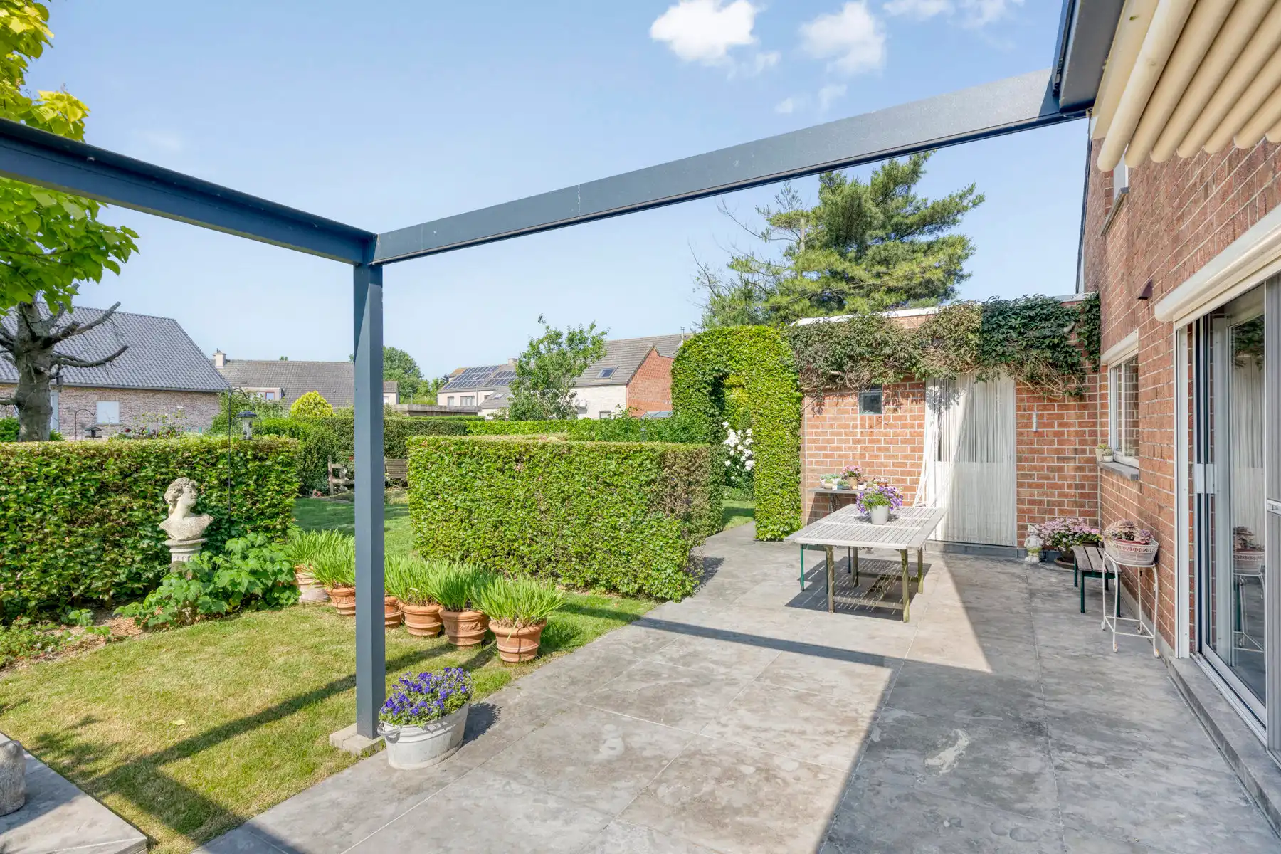 Ruime villa met praktijk! foto 9