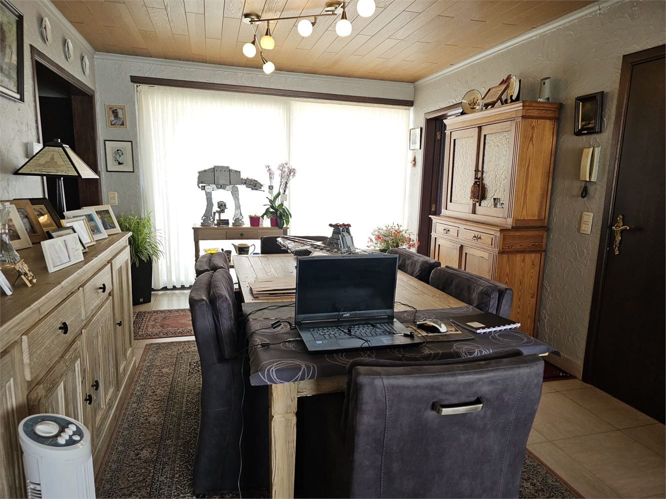 Handelsgelijkvloers aan de voet van de Muur foto 15