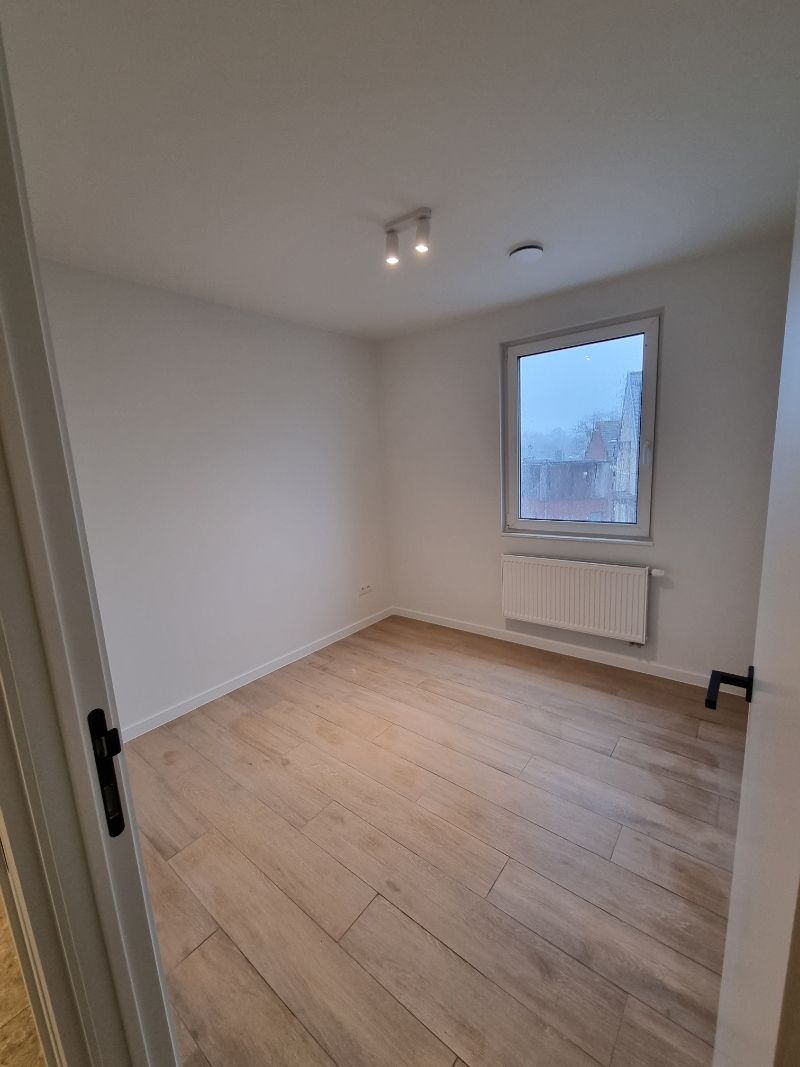 Modern appartement met 2 slaapkamers en zonnig terras foto 13