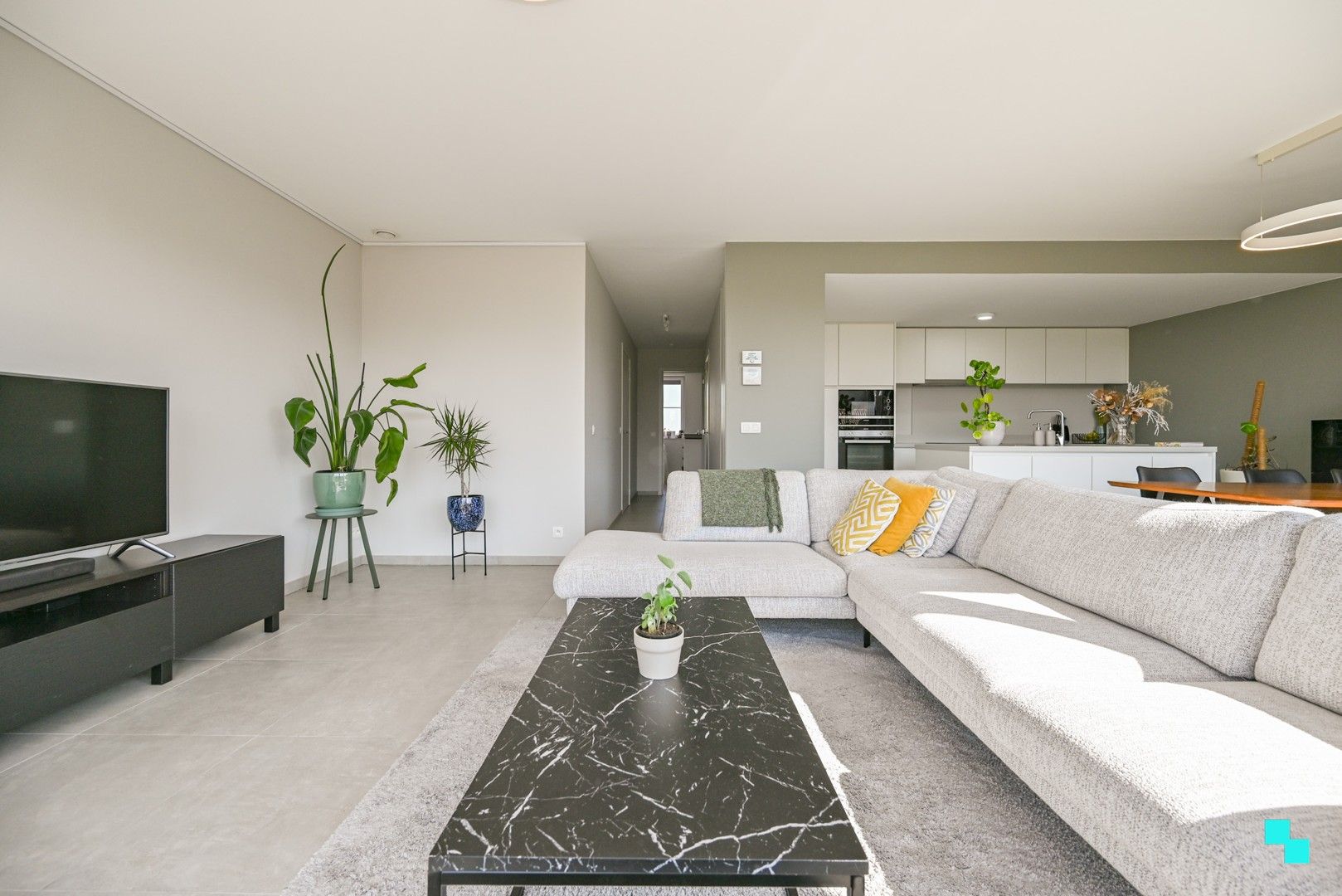 Energiezuinig tweeslaapkamer appartement te hartje Sint-Eloois-Winkel foto 2