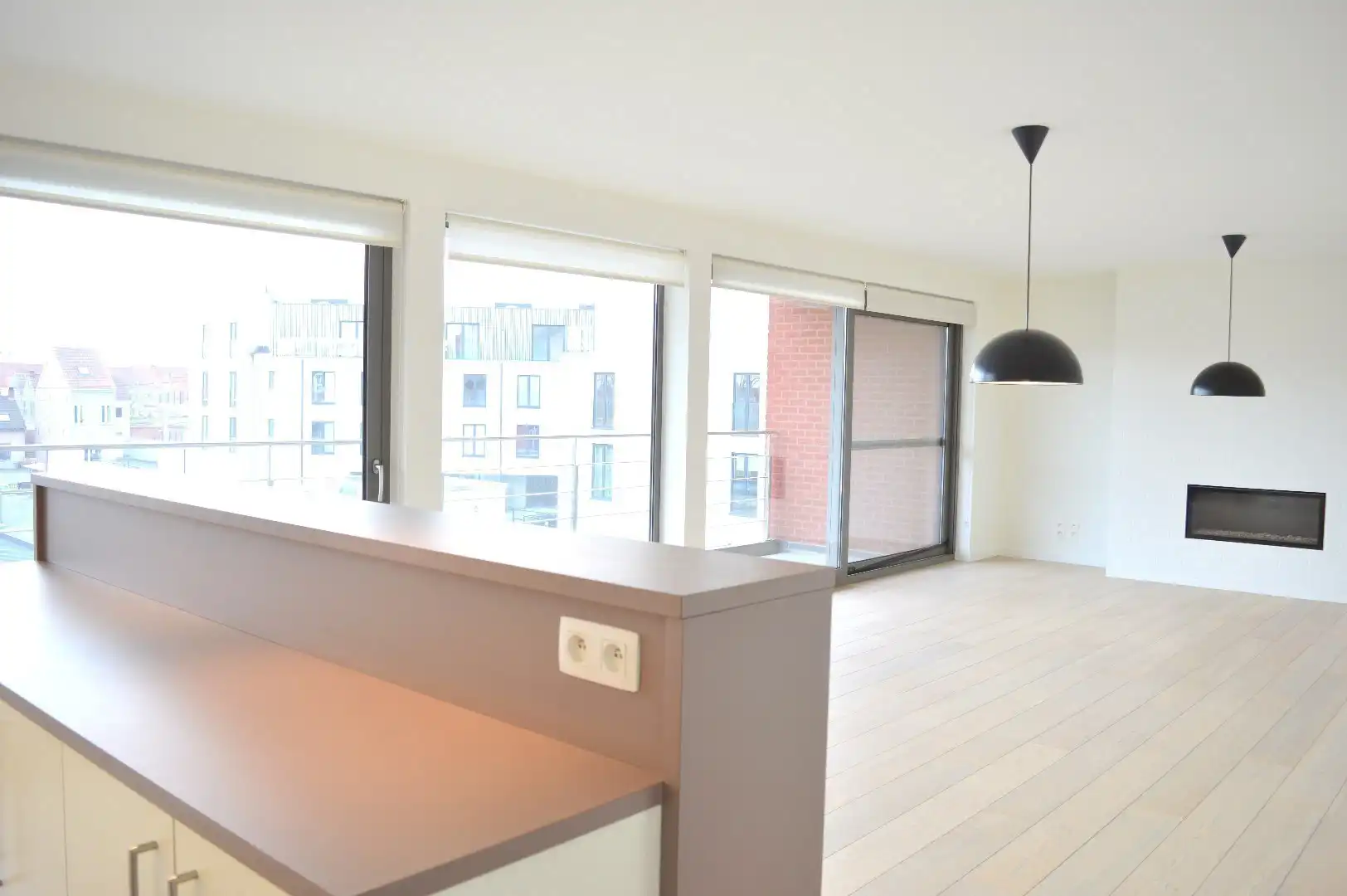 Ruim instapklaar appartement met 3 slaapkamers en autostaanplaats te koop nabij centrum Harelbeke foto 5