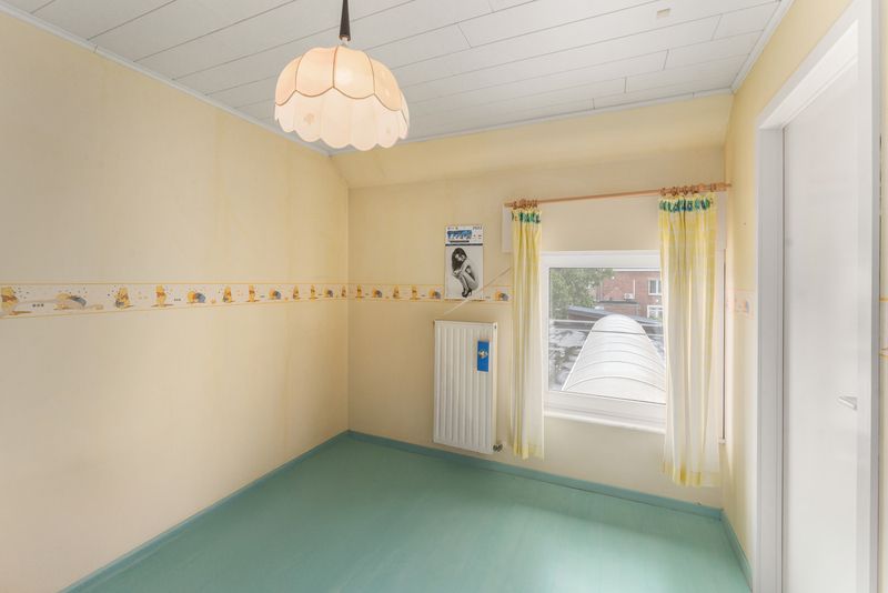 Roeselare : Instapklare, gerenoveerde rijwoning in hartje Roeselare! foto 11