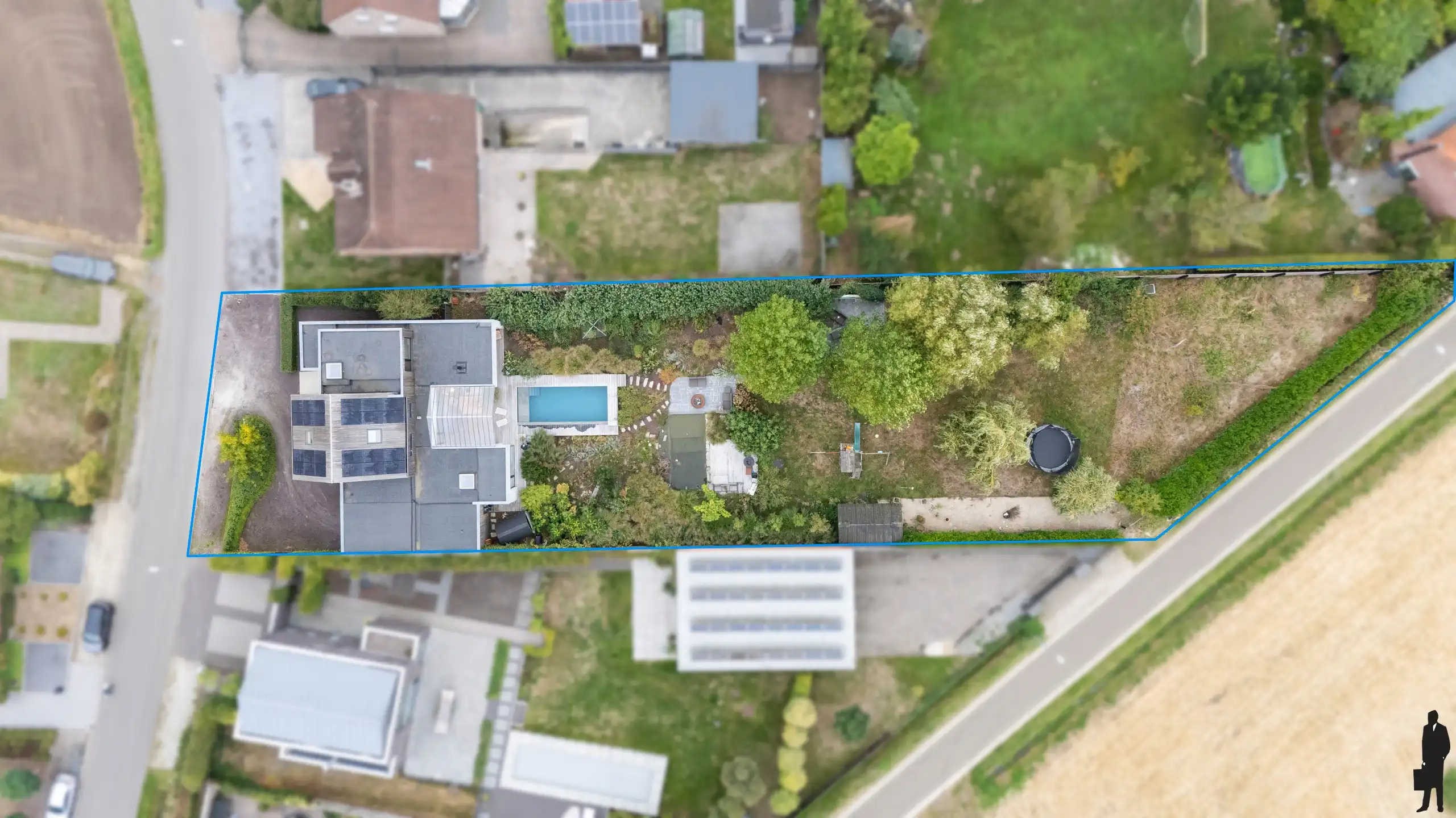 Uitzonderlijk gelegen architectenvilla op grond van 2.001m² foto 29