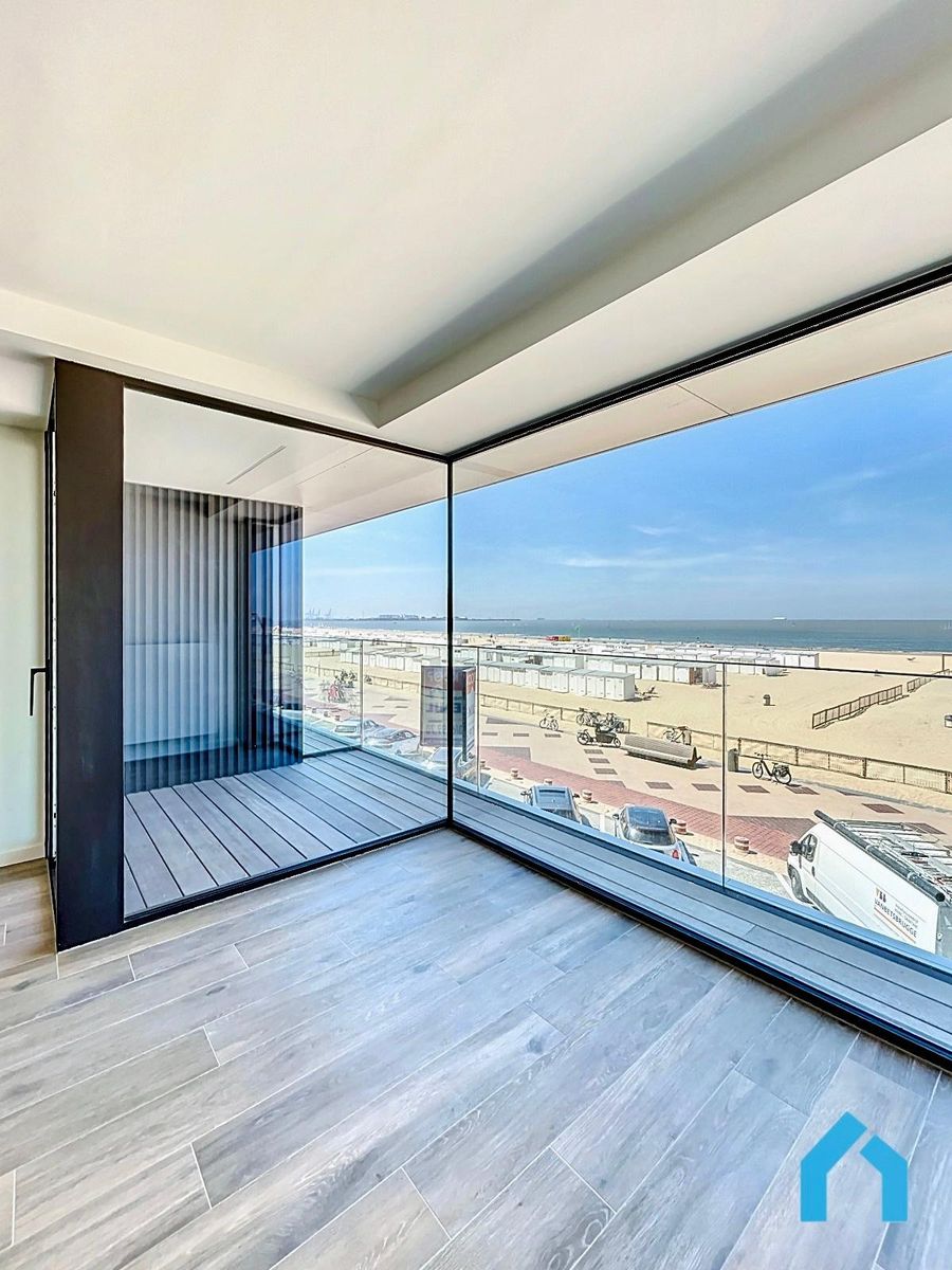 High-end nieuwbouwappartement op de tweede verdieping met adembenemend zeezicht te koop foto 3