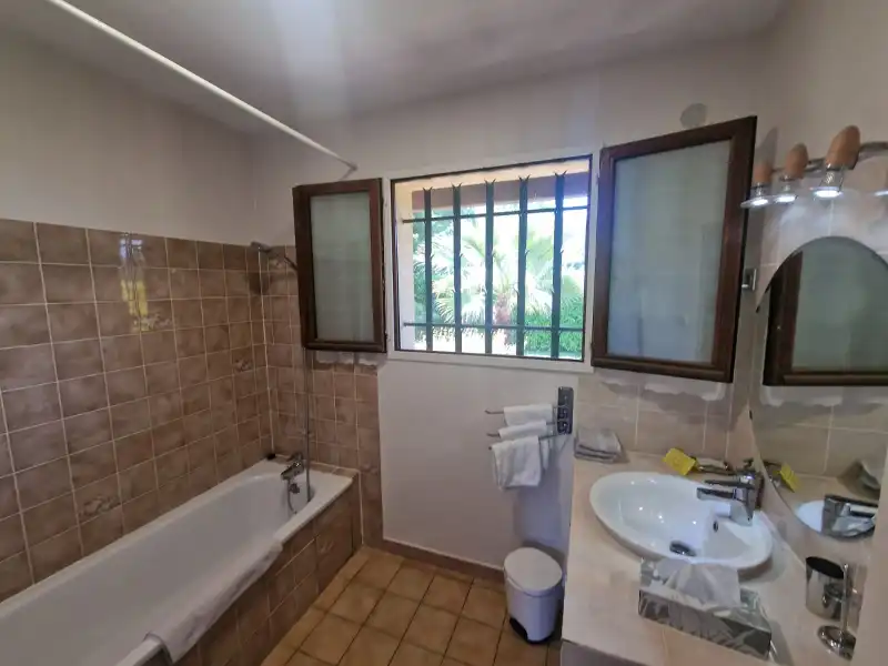 Villa omgevormd tot B&B met vijf mooie kamers en studio in een prachtige en groene omgeving in Carcasonne foto 15