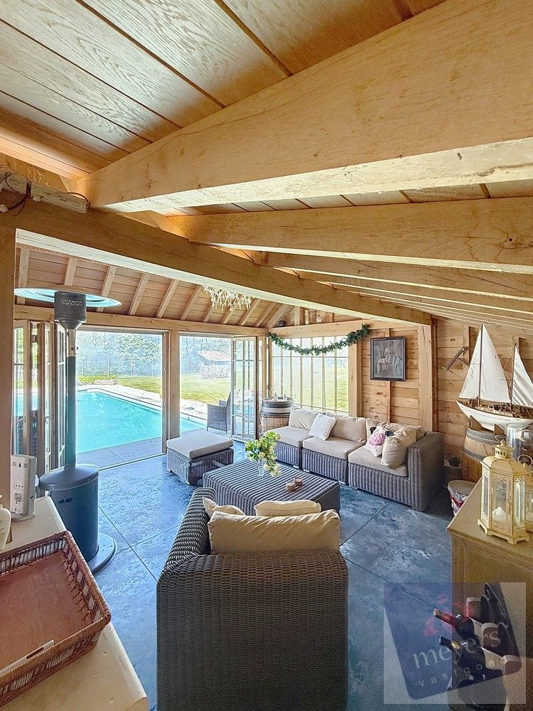 Hoeve met zwembad op 1,2 ha in Alken foto 19