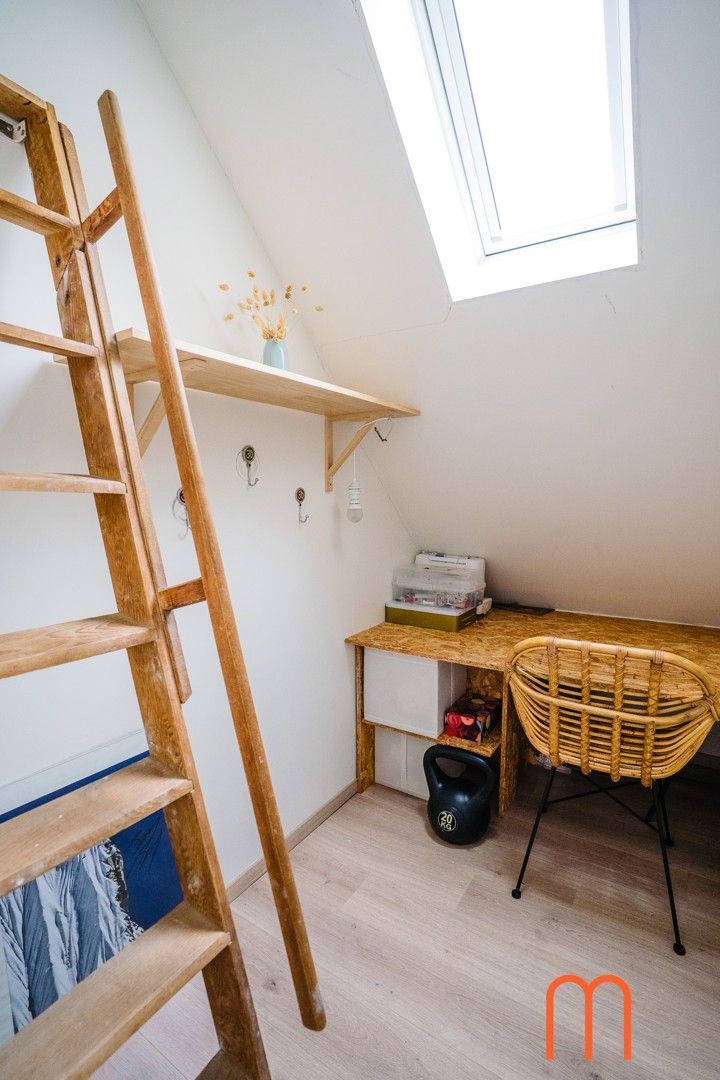 Prachtig gerenoveerde halfopen woning met 4 slaapkamers te koop in Mariakerke foto 22