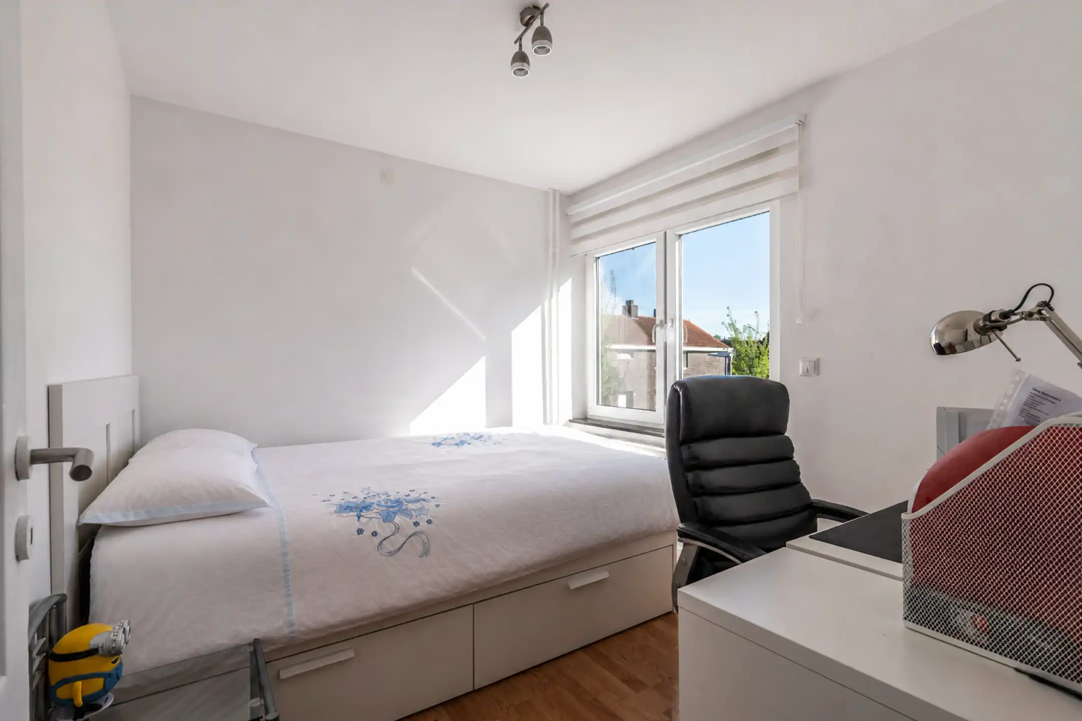Instapklare gezinswoning met 3 slaapkamers en garage foto 13