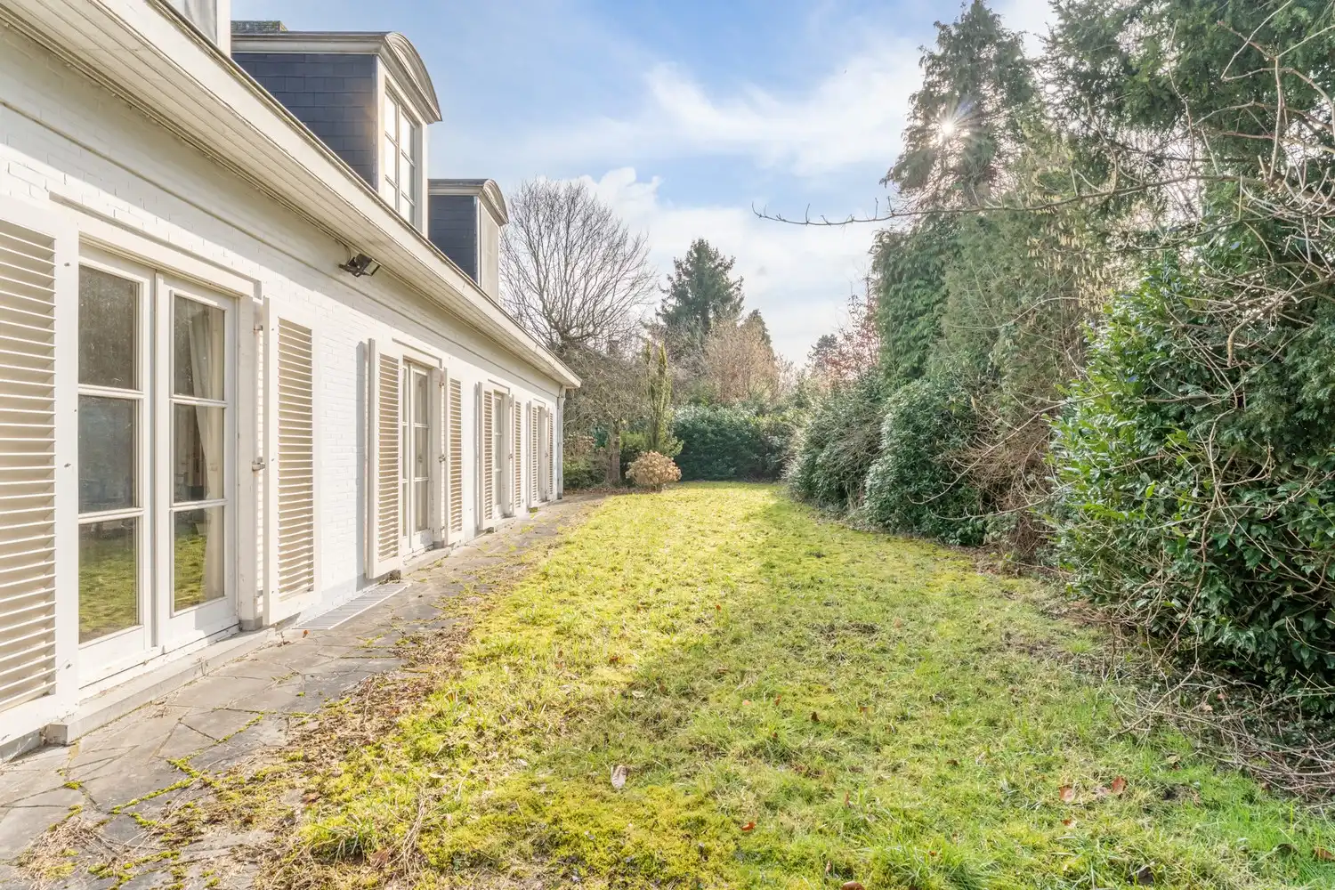 Residentieel gelegen villa met 4-5 ruime slaapkamers/bureau , 2 badkamers, 2 garages en een tuin op een perceel van 11a 71ca te Winksele gemeente Herent. foto 31